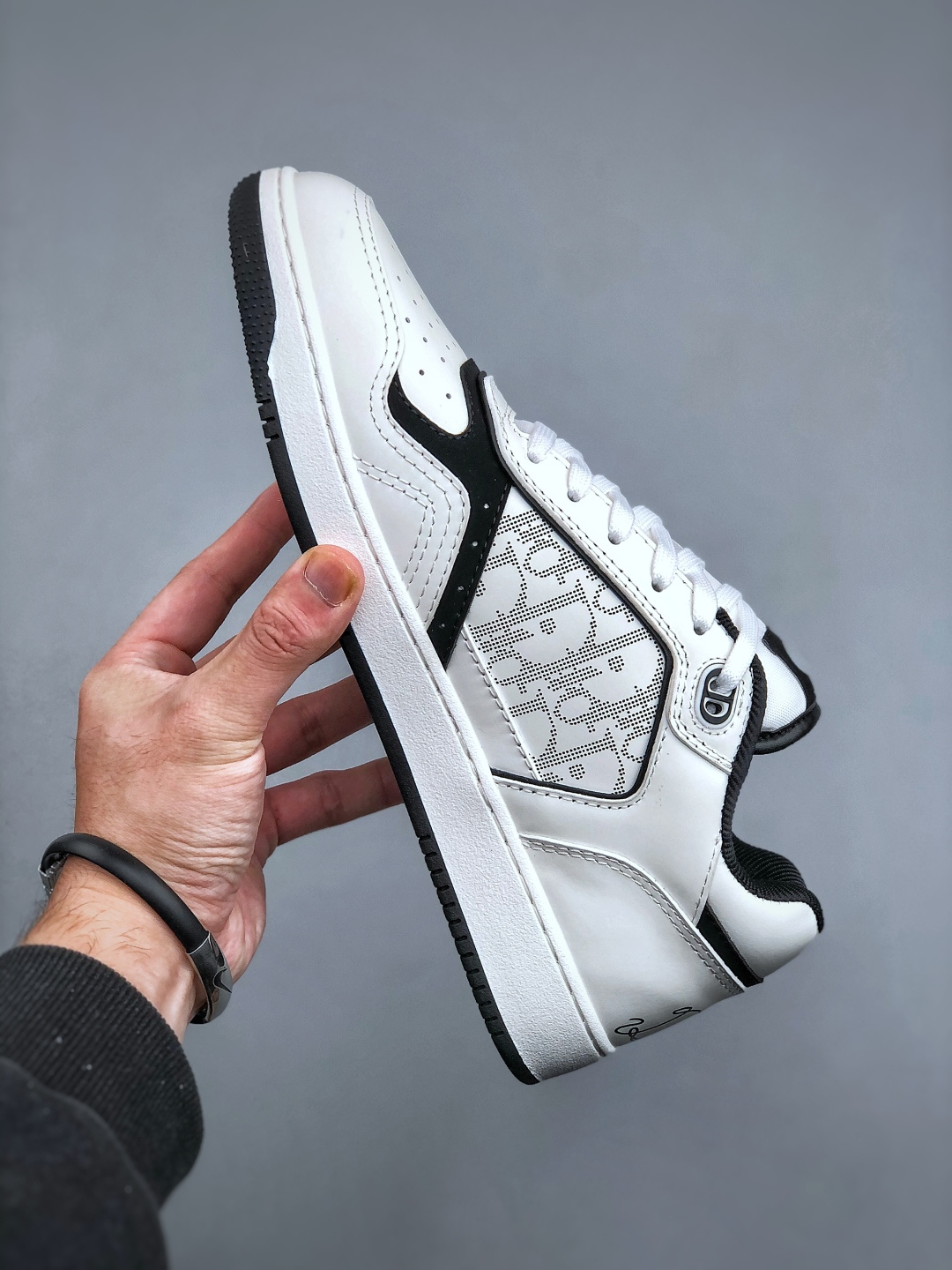 O Dior迪奥B27系列市面顶级版本出货 O Dior迪奥B27系列市面顶级版本出货