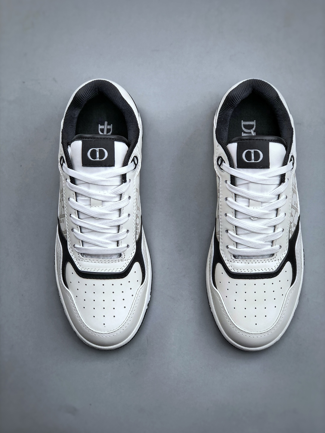 O Dior迪奥B27系列市面顶级版本出货 O Dior迪奥B27系列市面顶级版本出货