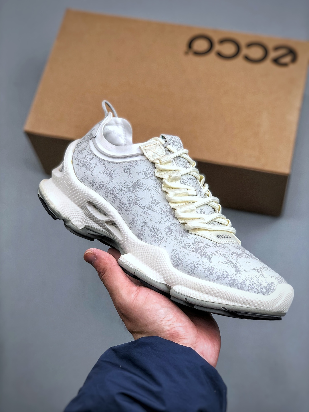 ECCO爱步 小红书爆款 新款百搭休闲款 Ecco/爱步男士跑步鞋休闲鞋透气轻质系带轻便运动鞋