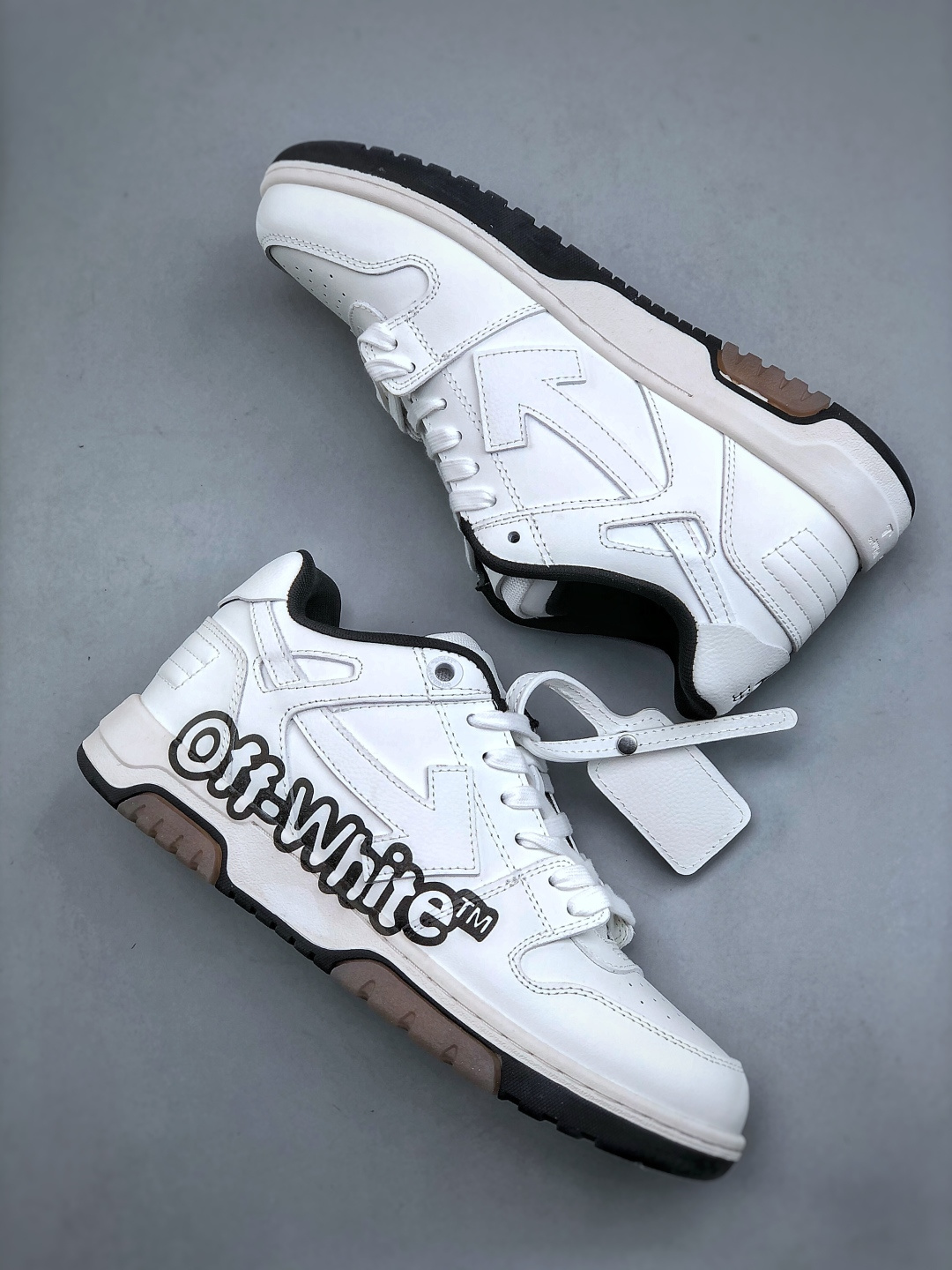 Off-White Out of Office 低帮复古休闲鞋 Off-White Out of Office 低帮复古休闲鞋