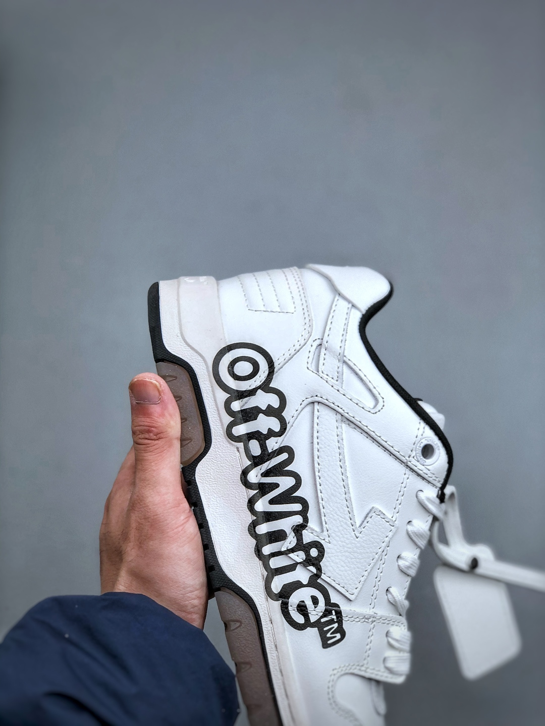 Off-White Out of Office 低帮复古休闲鞋 Off-White Out of Office 低帮复古休闲鞋