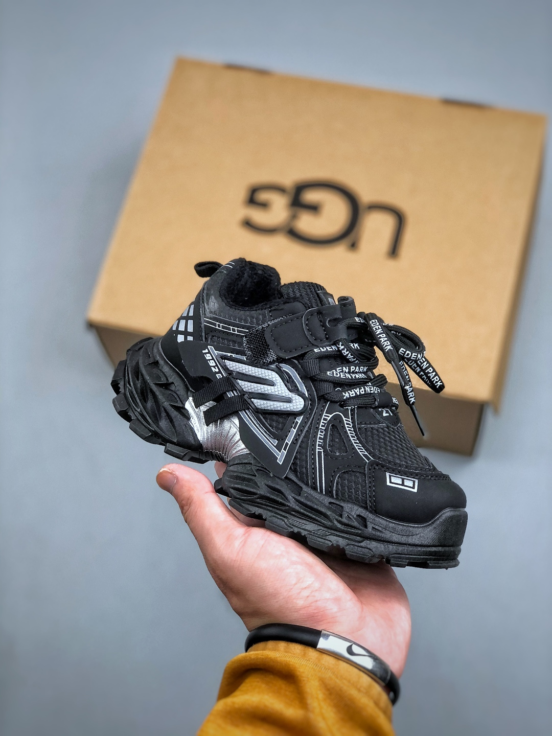 _dk49slREwIobW1tlMh8sTscvgWuGGAtYX_by1ew