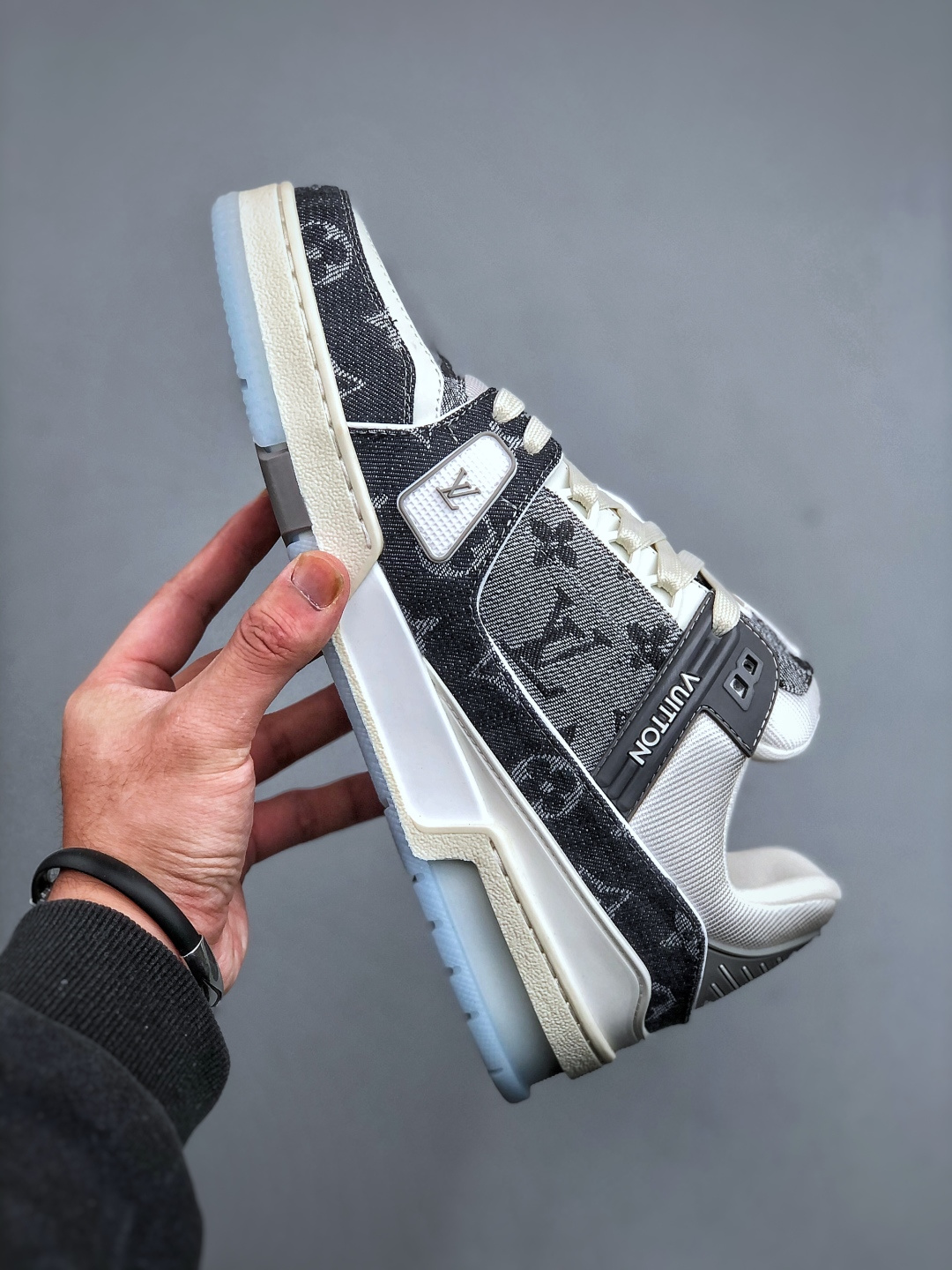 YS纯原广奢高端货 LOUIS VUITT路易威登 LV Trainer 牛皮革 鳄鱼皮