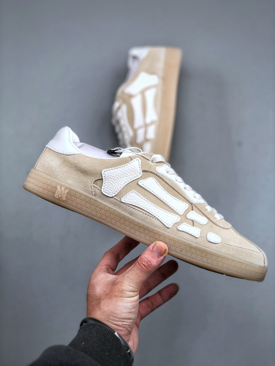 AMIRI SkeletHigh 骨骼鞋 此款简洁而不失设计感