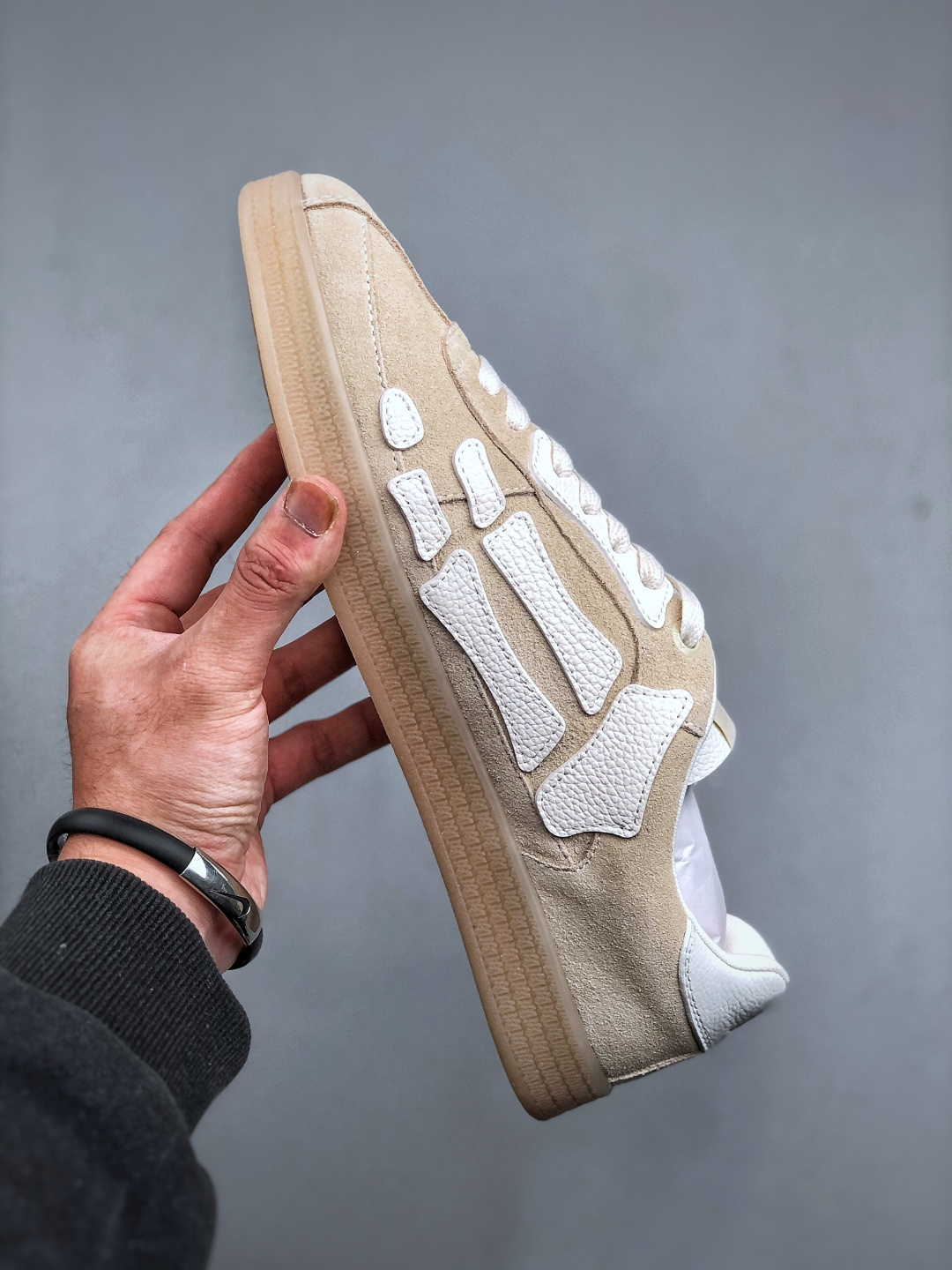 AMIRI SkeletHigh 骨骼鞋 此款简洁而不失设计感