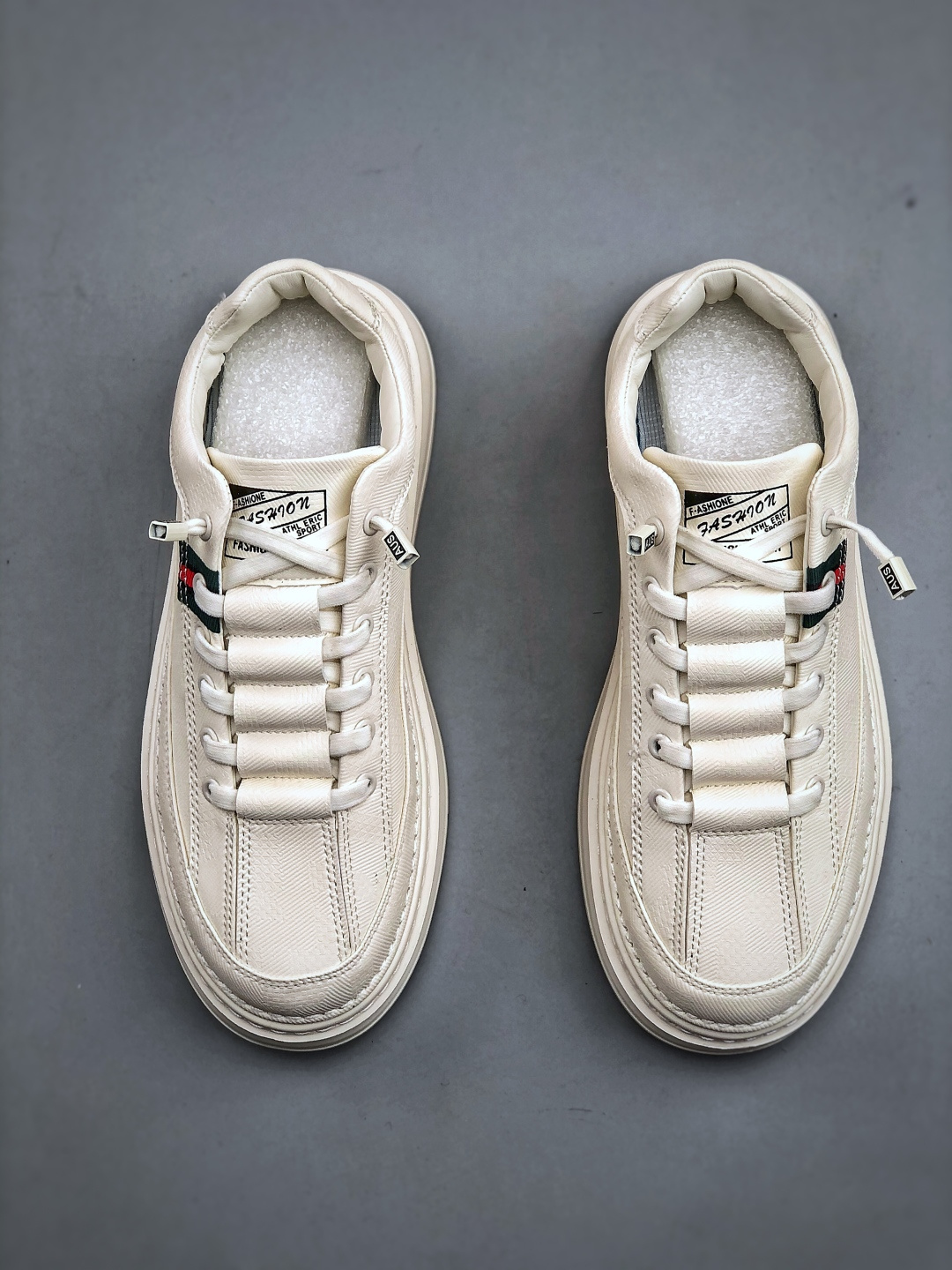 GUCCI古驰今年最新款男士休闲鞋 889988