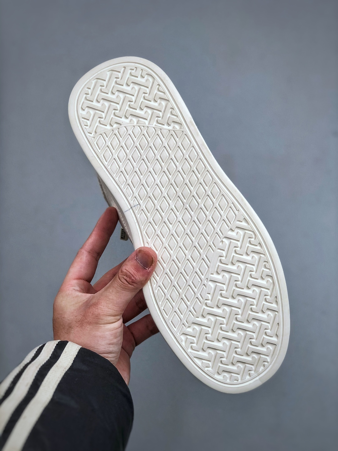 GUCCI古驰今年最新款男士休闲鞋 889988