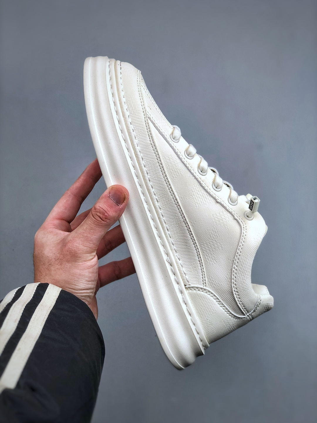 GUCCI古驰今年最新款男士休闲鞋 889988