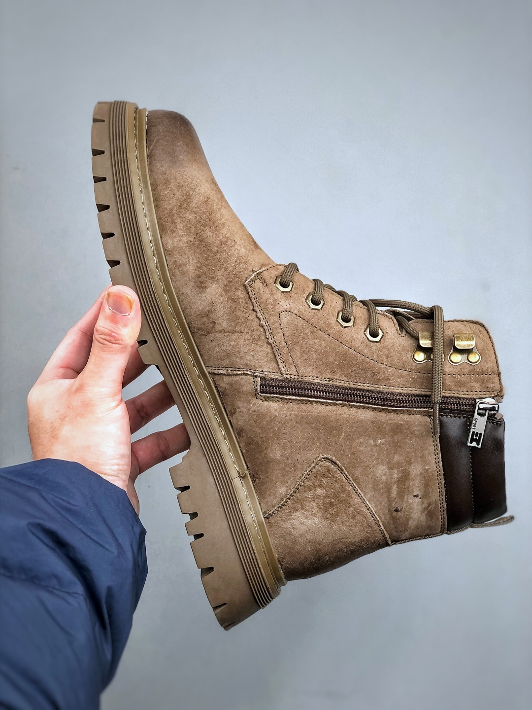 新货#UGG 秋冬新品（毛绒一体内里保暖锁热）秋冬必备 户外中帮休闲马丁靴雪地靴系列