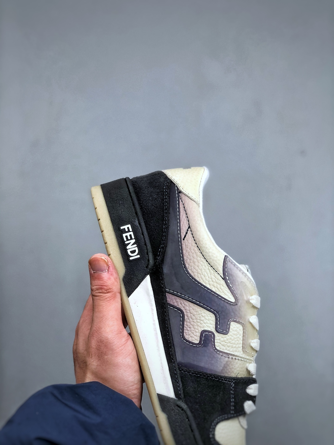 380 广东高端品质 FENDI芬迪 Match 圆头厚底 低帮板鞋 Fendi芬迪休闲鞋