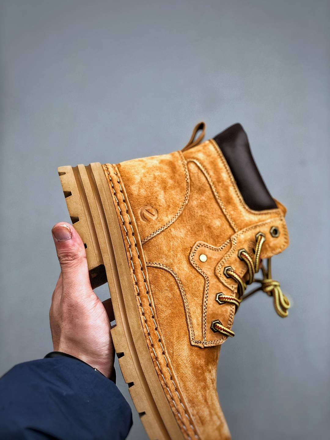 280 ECCO爱步男鞋大黄靴 防滑厚底马丁靴 工装靴真皮靴