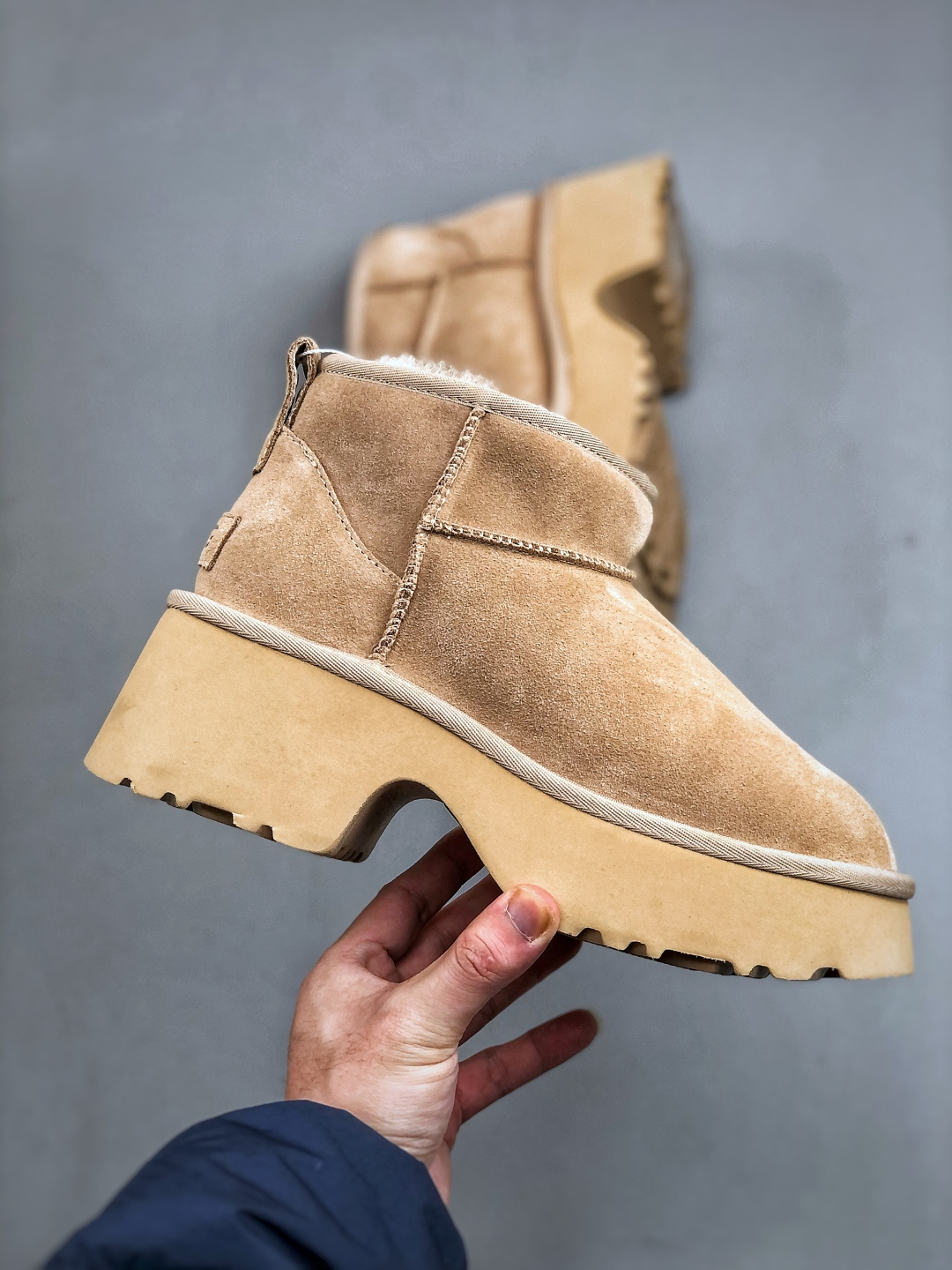 300 ugg 市面顶级版本 UGG 短款鱼人坡跟 5cm厚底 羊皮毛一体雪地靴女款