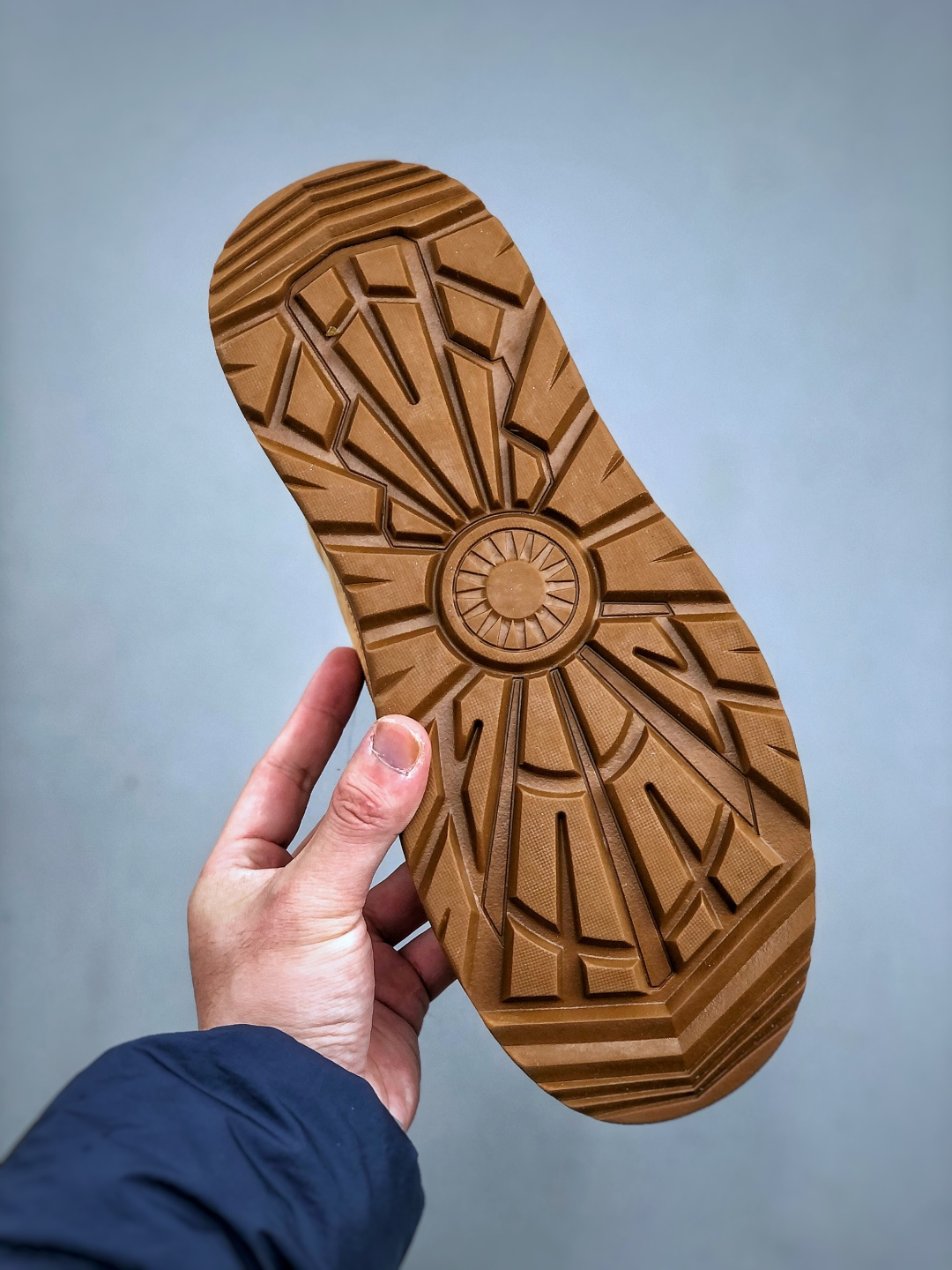 280 轻奢品牌UGGTasman Weather Hybrid 塔斯曼混合系列轻量休闲鞋