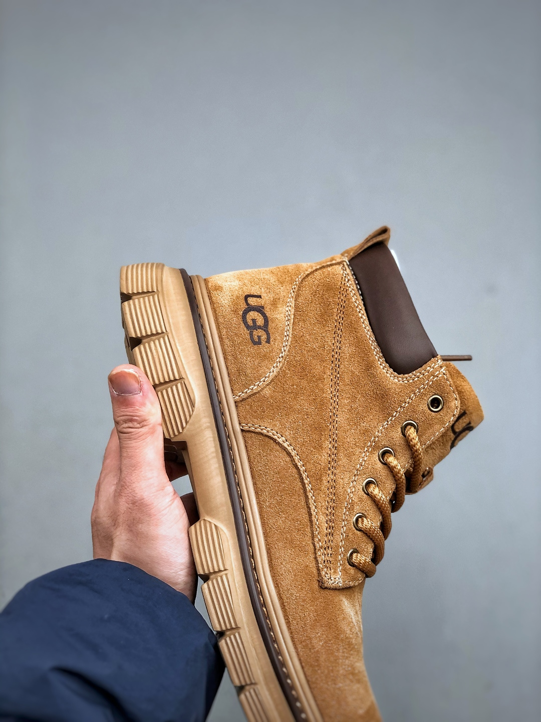 新货#UGG 秋冬新品(毛绒一体内里保暖锁热)秋冬必备 户外中帮休闲马丁靴雪地靴系列 UGGTasman Weather Hybrid 塔斯曼混合系列中帮轻量休闲马丁靴 新货#UGG 秋冬新品(毛绒一体内里保暖锁热)秋冬必备 户外中帮休闲马丁靴雪地靴系列 UGGTasman Weather Hybrid 塔斯曼混合系列中帮轻量休闲马丁靴