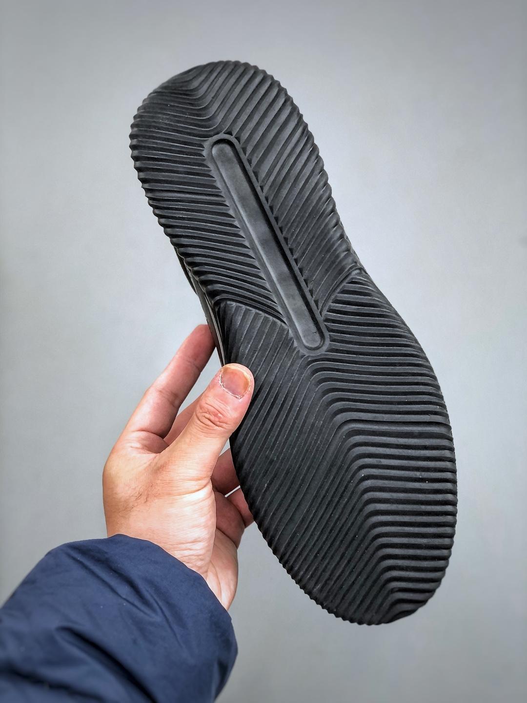 Ecco爱步潮流男鞋2025春秋款街头 男款百搭 街头系列新品 工艺牛皮鞋面 挺阔有型纹理清晰 Ecco爱步潮流男鞋2025春秋款街头 男款百搭 街头系列新品 工艺牛皮鞋面 挺阔有型纹理清晰