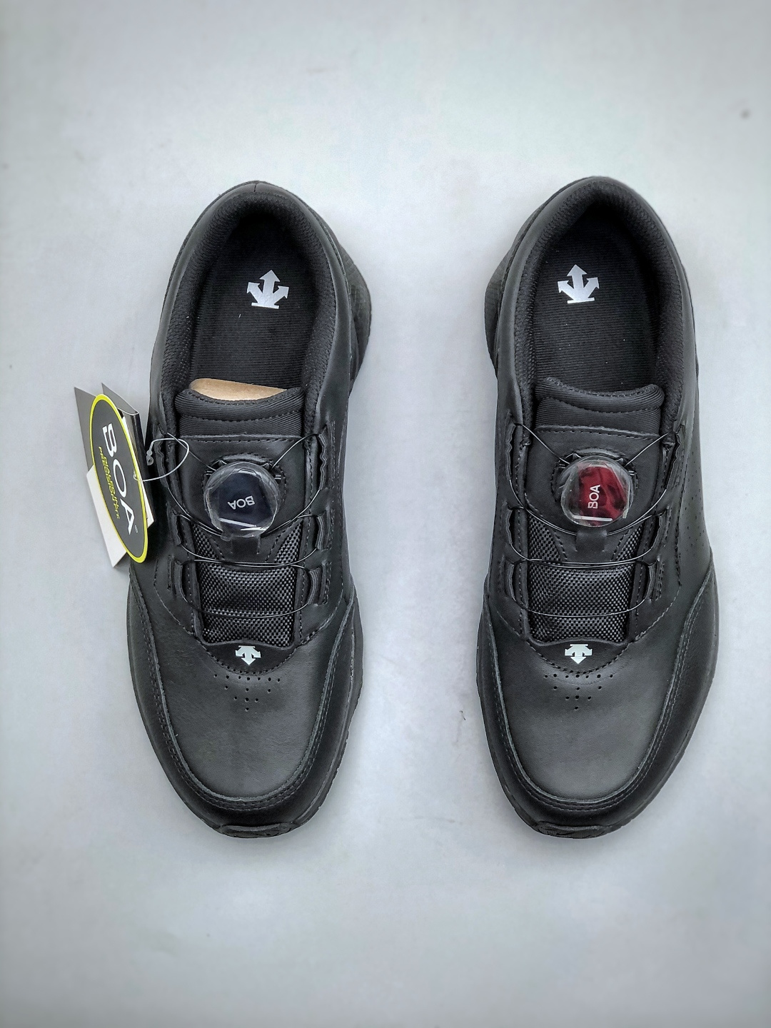 DESCENTE迪桑特轻盈防水时尚休闲运动覆盖防水男子越野跑鞋-Top High Quatity Cheap Sneakers Fashion Clothing Clothes Bags handbags Shoes of all Brand wholesale With The best Quality And Beautiful Price from China Factory Chinese suppliers wholesaler seller DESCENTE迪桑特轻盈防水时尚休闲运动覆盖防水男子越野跑鞋