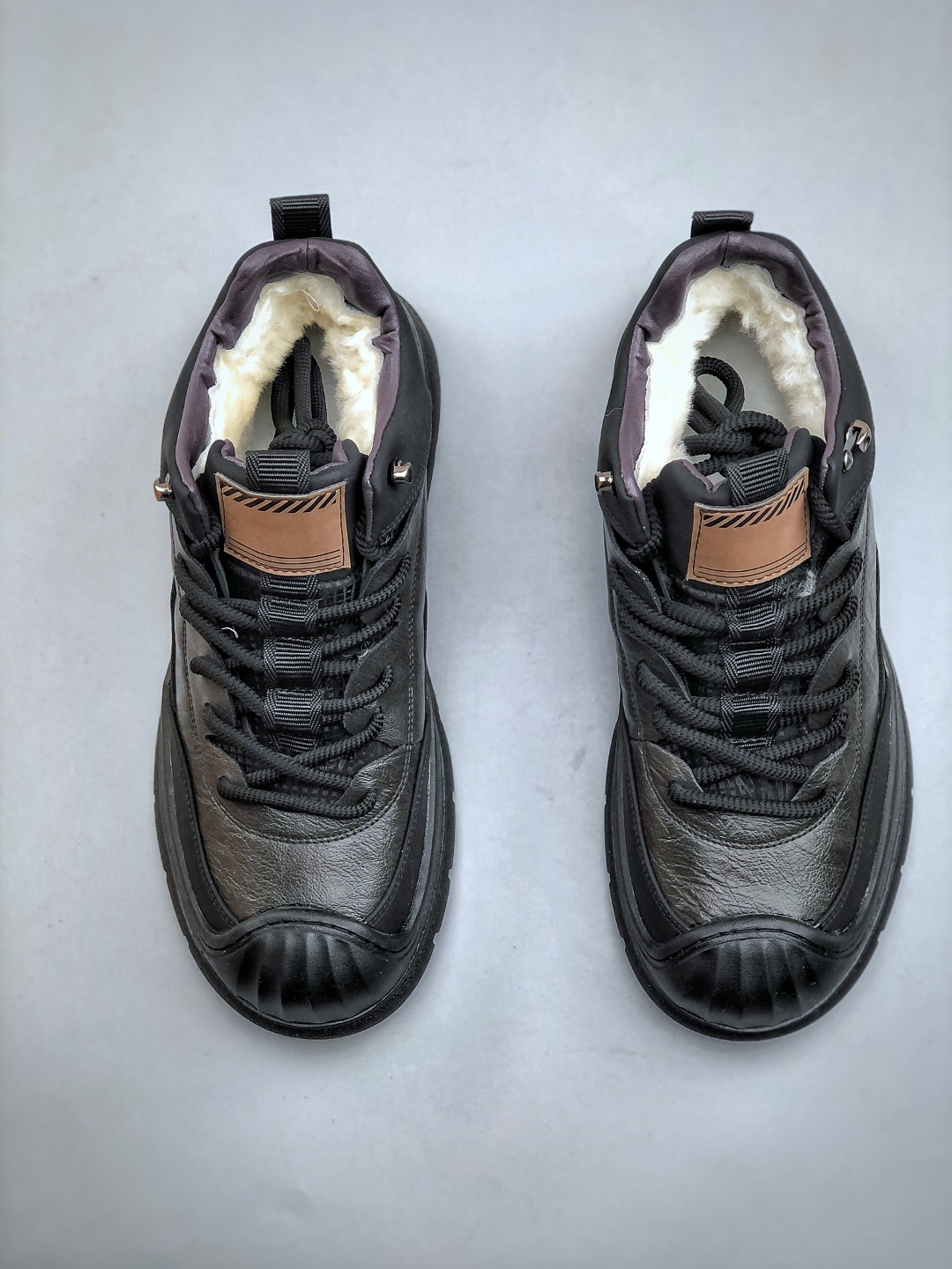 240K Timberland 天伯伦/添柏岚经典款 25ss新款中帮（加绒） TB23066