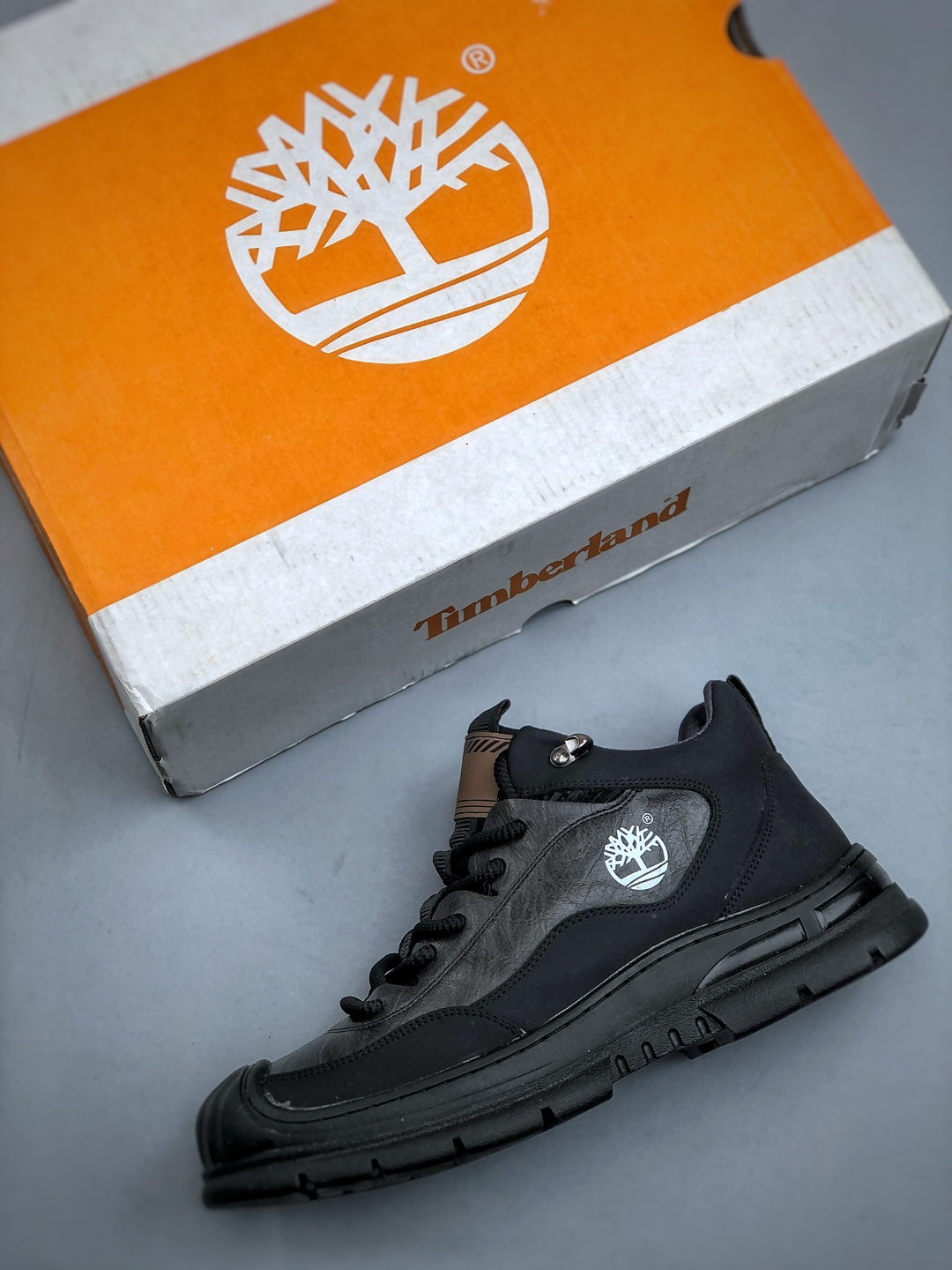 240K Timberland 天伯伦/添柏岚经典款 25ss新款中帮（加绒） TB23066