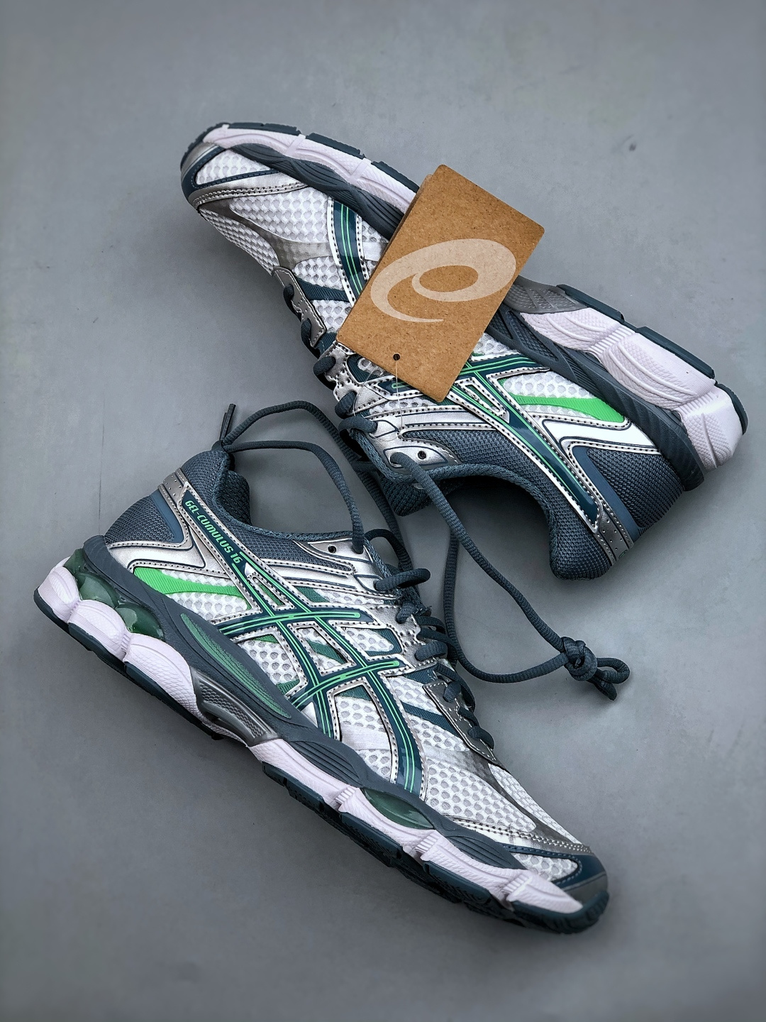 💰260纯原版本  J版  Asics Gel-Cumulus 16 亚瑟士 防滑耐磨 休闲运动鞋 货号：1203A733-100 尺码：36-48（半）