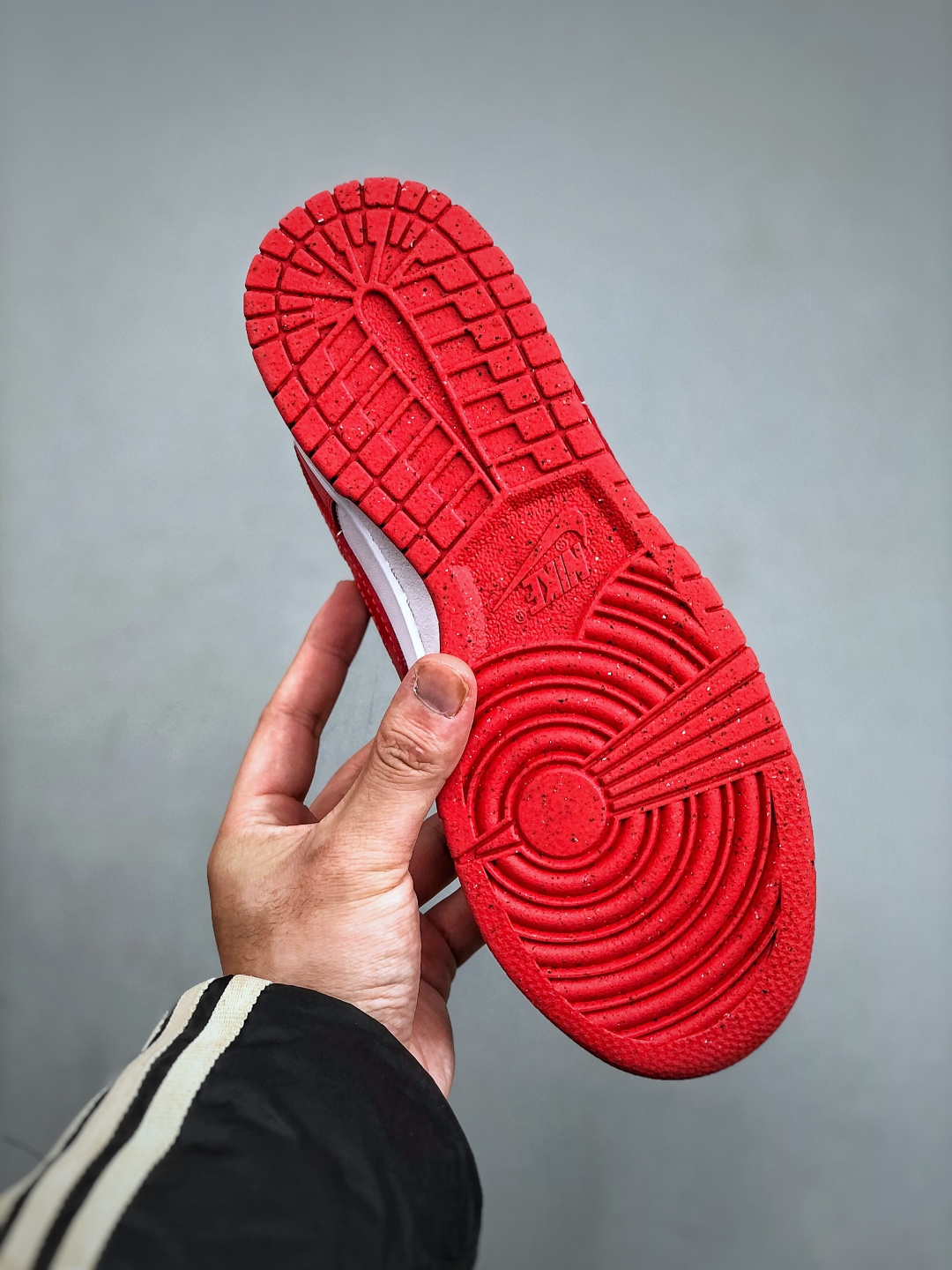 💰280纯原版本 （配件丢失扣20） NIKE DUNK LOW NEXT NATURE 婚鞋 吉祥喜庆  DD1873 116 独家版型蒸餾加工帶來的是更好的视觉和脚感体验大厂纯原品质出货 清洁度 电绣工艺 皮料切割干净无任何毛边 细节完美
尺码：36-44（半）