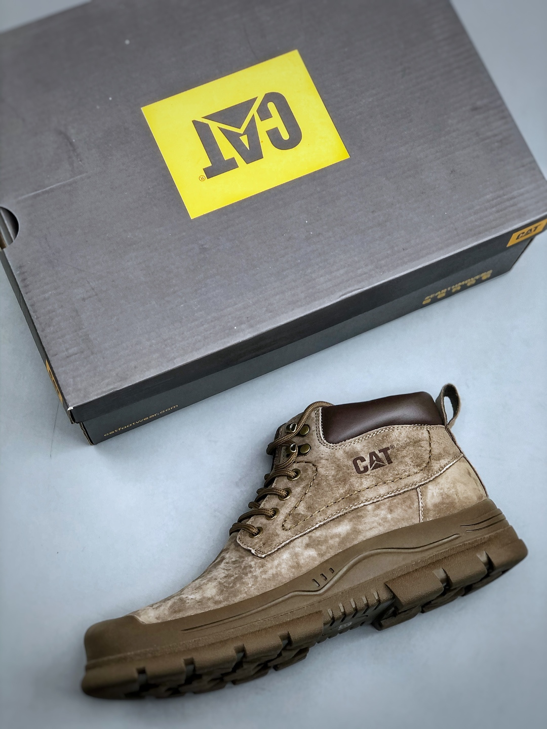 新货CAT卡特 硬汉推土机品牌经典百搭户外中帮休闲马丁靴-Top High Quatity Cheap Sneakers Fashion Clothing Clothes Bags handbags Shoes of all Brand wholesale With The best Quality And Beautiful Price from China Factory Chinese suppliers wholesaler seller 新货CAT卡特 硬汉推土机品牌经典百搭户外中帮休闲马丁靴