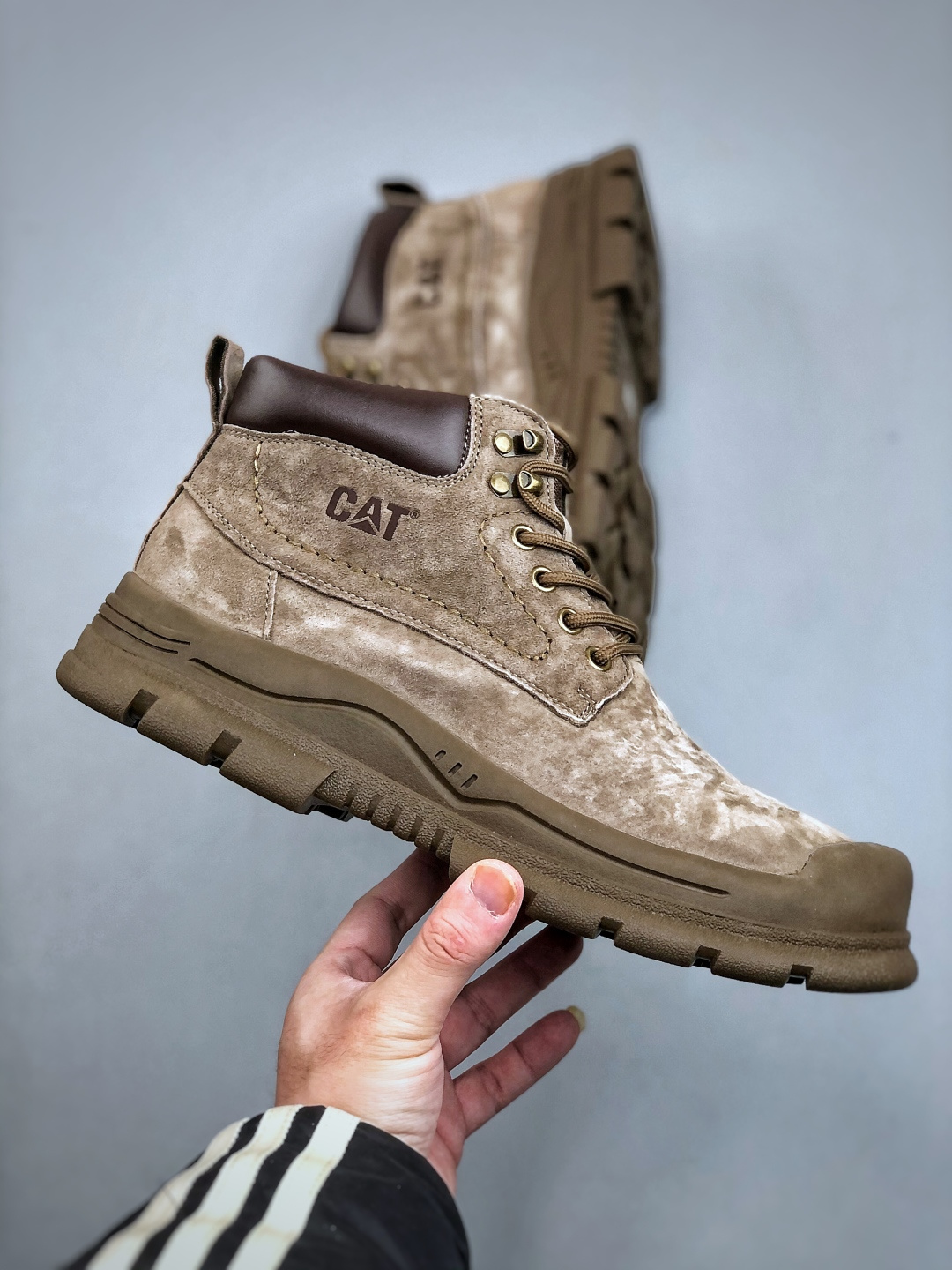 新货CAT卡特 硬汉推土机品牌经典百搭户外中帮休闲马丁靴-Top High Quatity Cheap Sneakers Fashion Clothing Clothes Bags handbags Shoes of all Brand wholesale With The best Quality And Beautiful Price from China Factory Chinese suppliers wholesaler seller 新货CAT卡特 硬汉推土机品牌经典百搭户外中帮休闲马丁靴