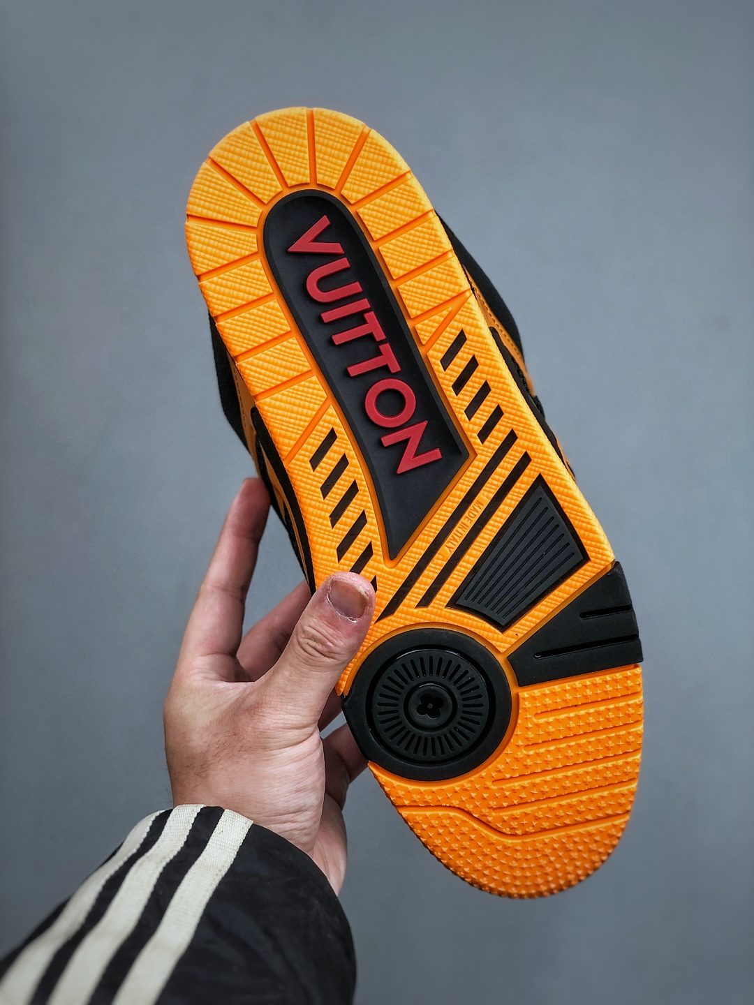 420 LV-路易-威登trainer 2026走秀最新款原版11开发复刻