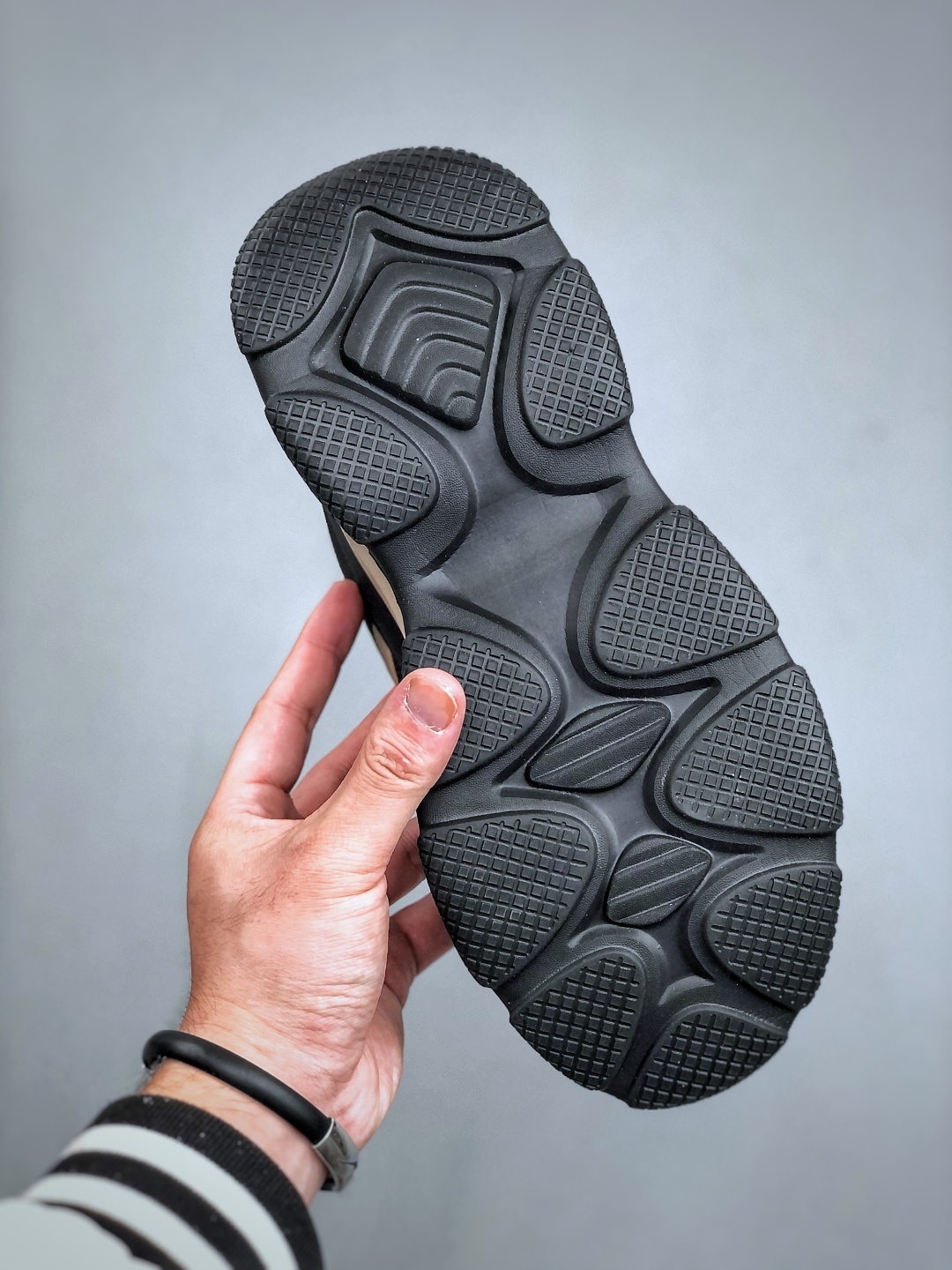 240 Balenciaga巴黎世家 慢跑鞋 巴黎世家有史以来最适合日常的一款慢跑老爹鞋