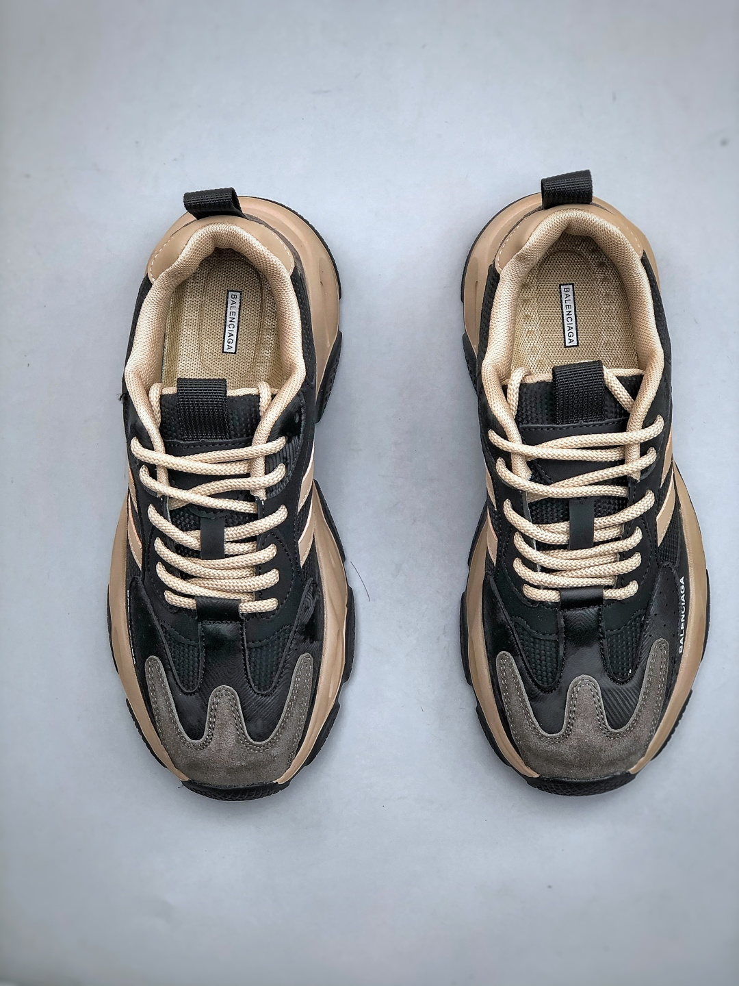 240 Balenciaga巴黎世家 慢跑鞋 巴黎世家有史以来最适合日常的一款慢跑老爹鞋