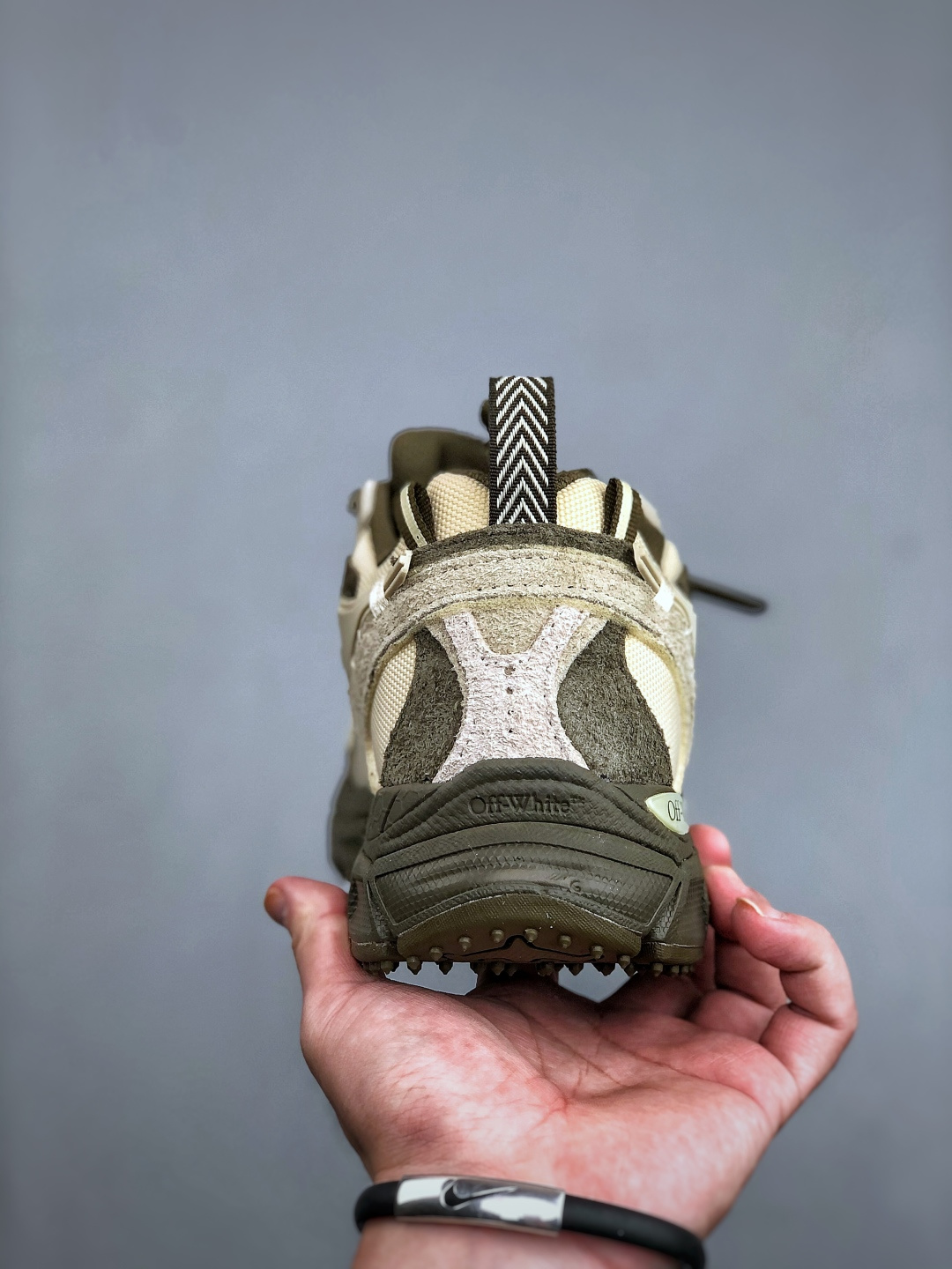 380 Off-White C/O VirGil Abloh 人气单品 OW最新款情侣款跑鞋百分百原盒正确版-Chinese UA Cheap High Quatity Brand Clothes Bags handbags Sneakers wholesale wholesaler seller from China Factory suppliers Fashion Clothing Shoes best Quality Beautiful Price 380 Off-White C/O VirGil Abloh 人气单品 OW最新款情侣款跑鞋百分百原盒正确版