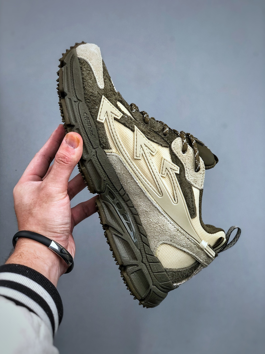 380 Off-White C/O VirGil Abloh 人气单品 OW最新款情侣款跑鞋百分百原盒正确版-Chinese UA Cheap High Quatity Brand Clothes Bags handbags Sneakers wholesale wholesaler seller from China Factory suppliers Fashion Clothing Shoes best Quality Beautiful Price 380 Off-White C/O VirGil Abloh 人气单品 OW最新款情侣款跑鞋百分百原盒正确版