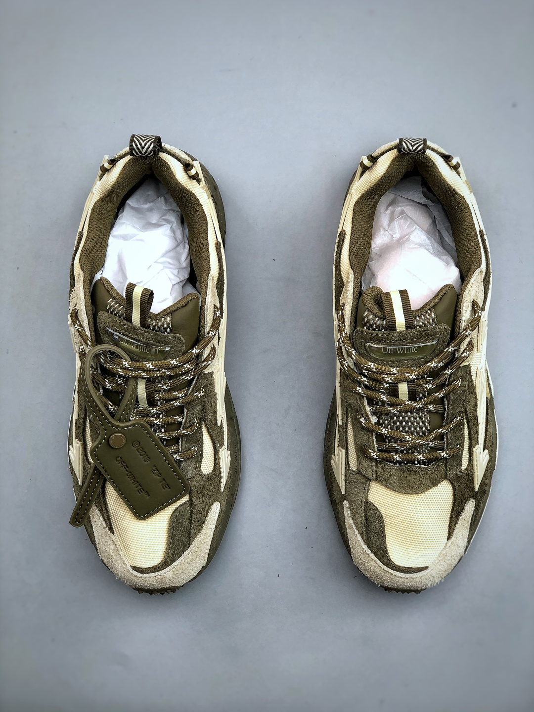 380 Off-White C/O VirGil Abloh 人气单品 OW最新款情侣款跑鞋百分百原盒正确版-Chinese UA Cheap High Quatity Brand Clothes Bags handbags Sneakers wholesale wholesaler seller from China Factory suppliers Fashion Clothing Shoes best Quality Beautiful Price 380 Off-White C/O VirGil Abloh 人气单品 OW最新款情侣款跑鞋百分百原盒正确版