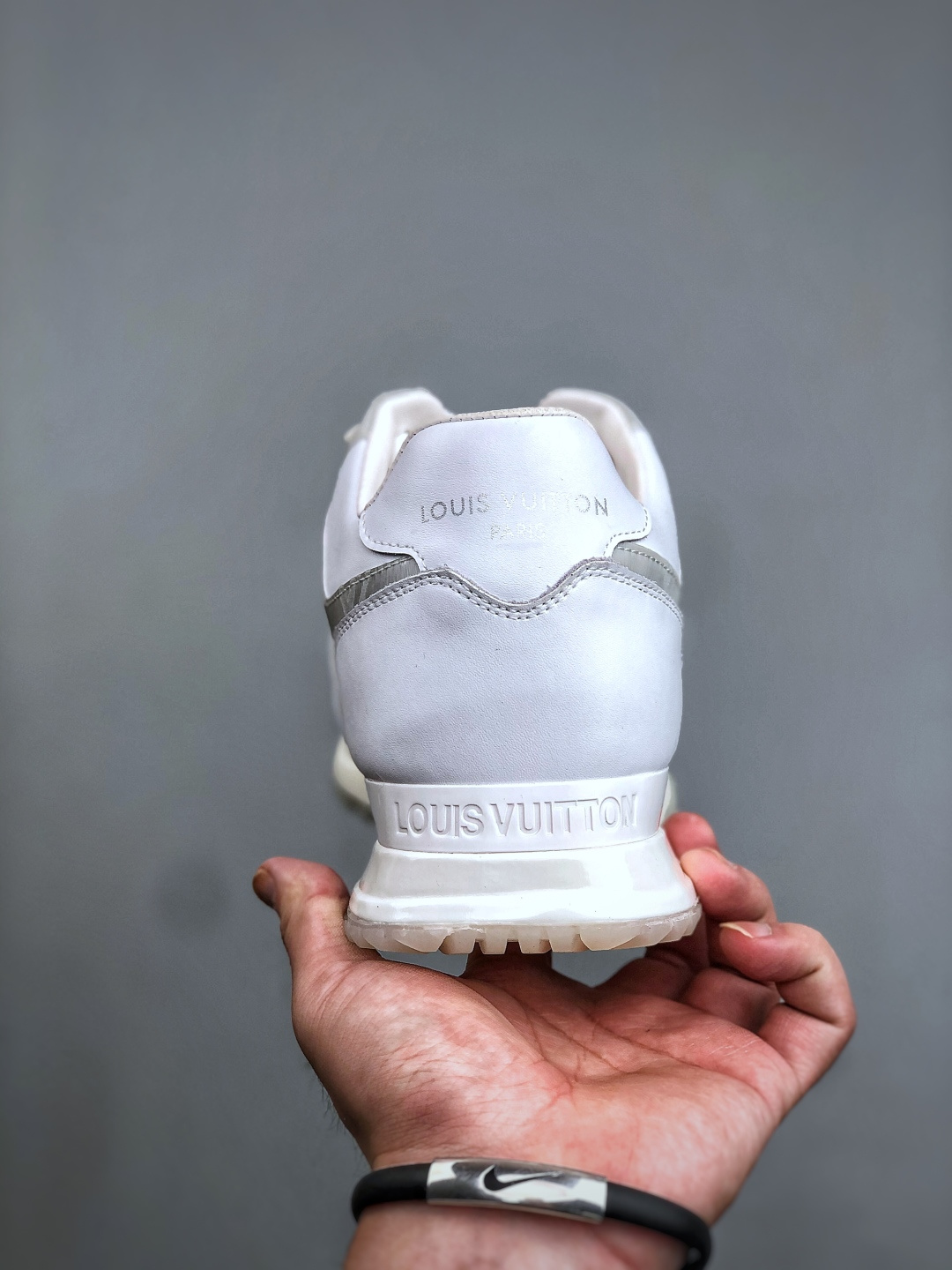 独家实拍 全新升级款 Louis Vuitton Archlight Sneakers| INS 炸款 · 米兰走秀风 · 探视系列复古老爹鞋-High Quatity Cheap Brand wholesale wholesaler seller Clothes Bags handbags Sneakers Top Fashion Clothing Shoes from China Factory Chinese suppliers best Quality Beautiful Price 独家实拍 全新升级款 Louis Vuitton Archlight Sneakers| INS 炸款 · 米兰走秀风 · 探视系列复古老爹鞋