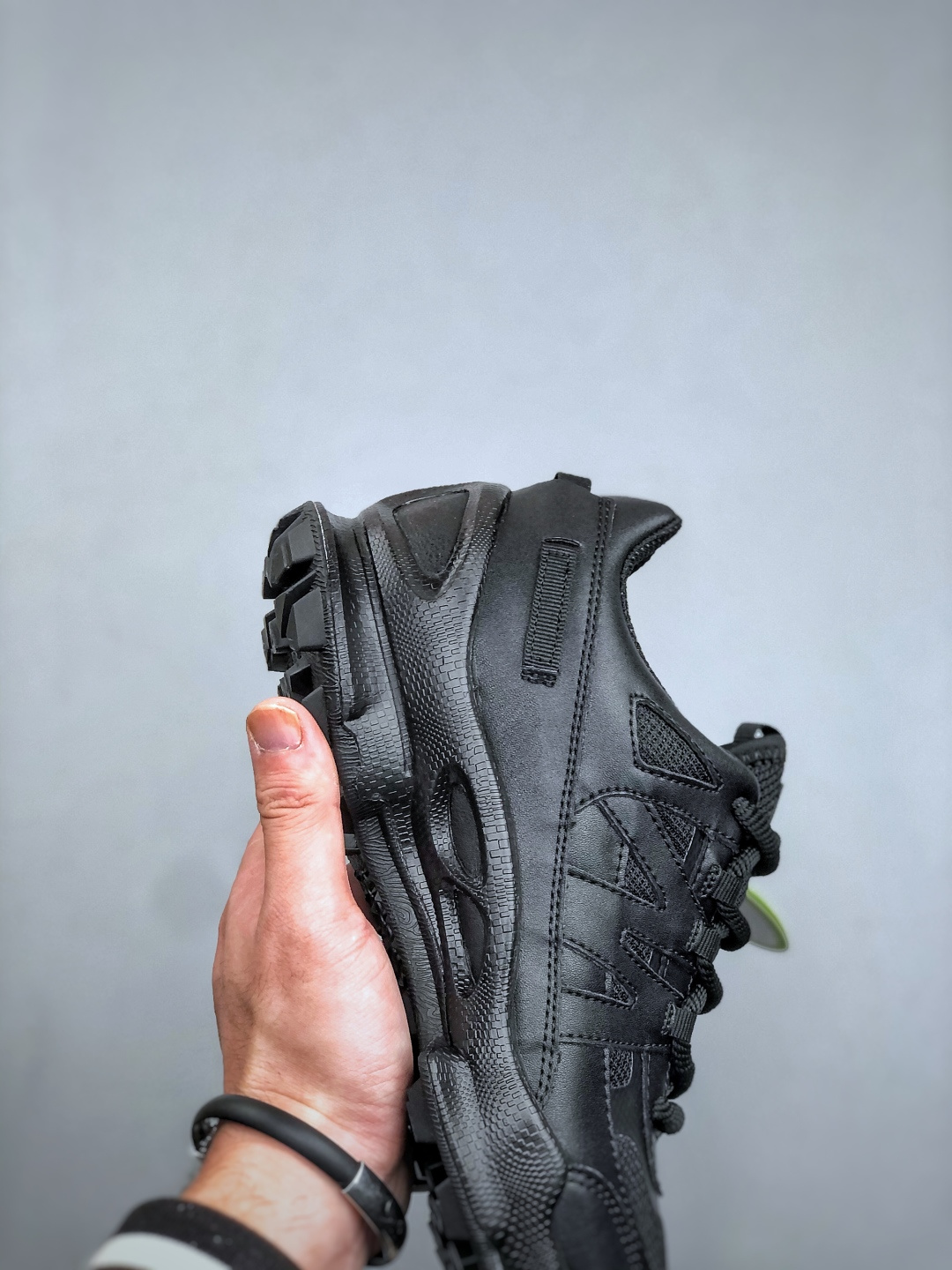 莞产顶级 ECCO爱步｜注塑工艺 牛皮革 低帮 徒步鞋 黑色