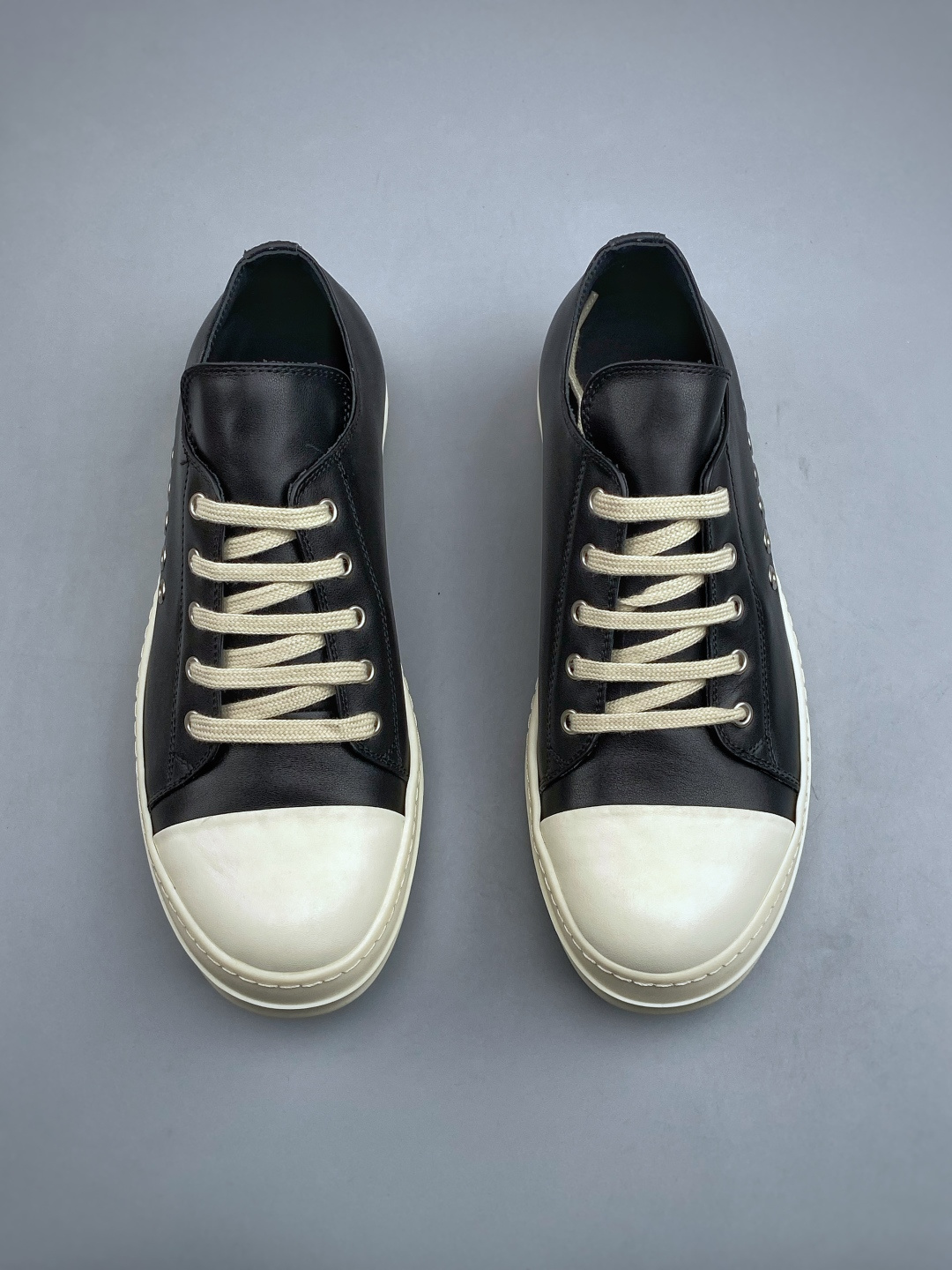 RO欧文斯Rick owens   黑白皮长鞋舌六孔进口原料牛皮莞产超级顶货 新配色陆续上架 产品只会越
