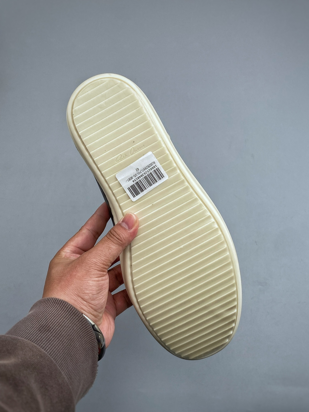 RO欧文斯Rick owens   黑白皮长鞋舌六孔进口原料牛皮莞产超级顶货 新配色陆续上架 产品只会越