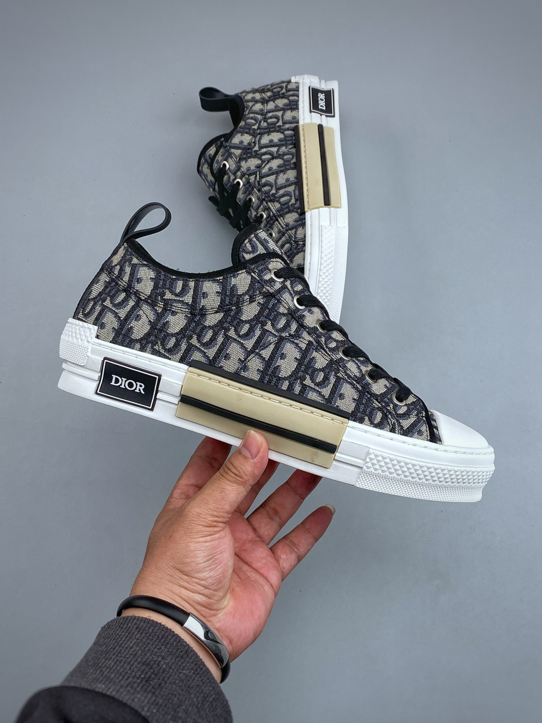 300 迪奥刺绣低班系列 Dior B23 迪奥“CD重影”系列