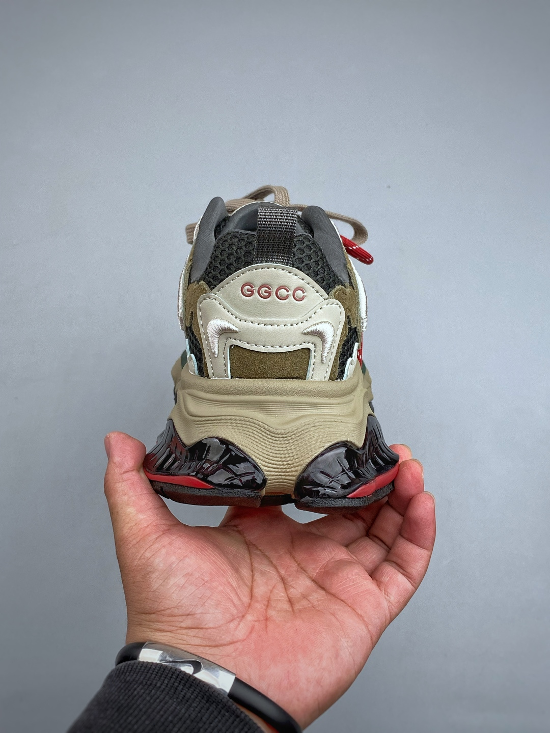 GG-CC 2026ss春季官方新款GGCC 反叛星球 5.5cm厚底增高做旧老爹鞋系列 鞋子颜色很好看