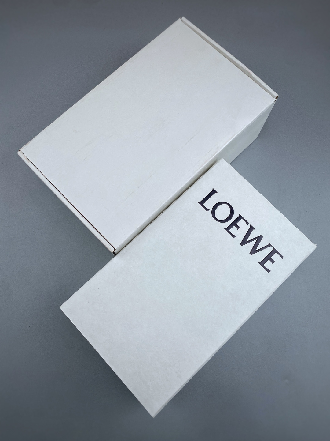 FLOEWE 罗意威 26ss 春夏新品 凉鞋 疯狂种草简约设计感觉更干净舒适让你念念不忘 多巴胺的彩色