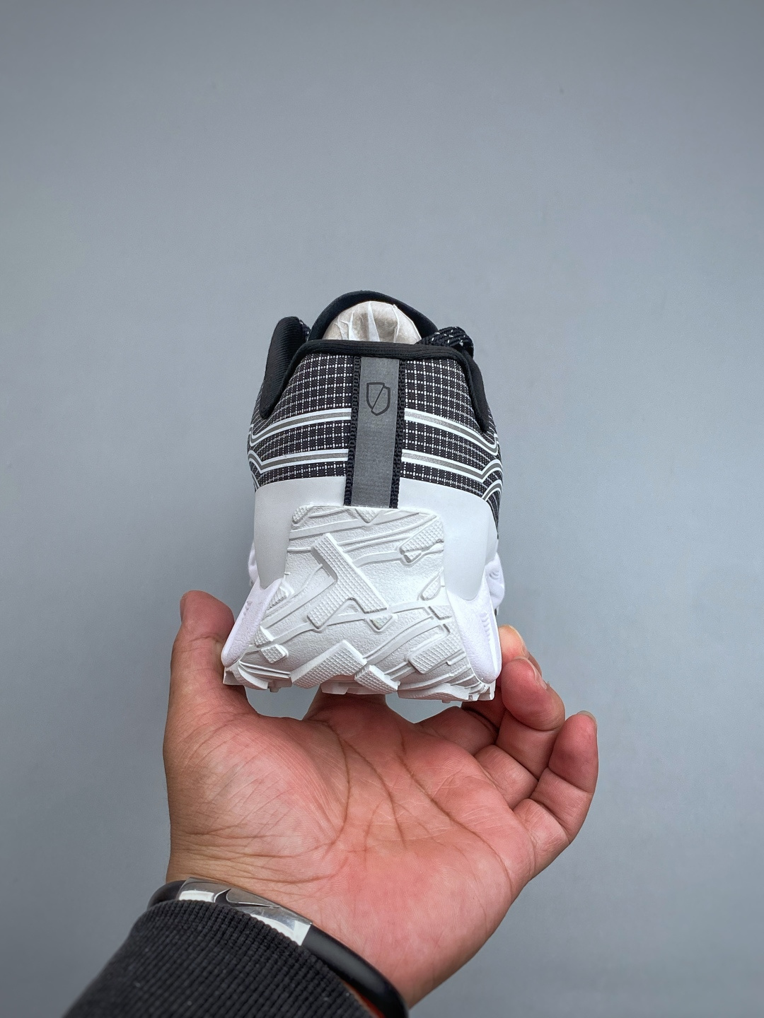 K NORDA 002 厚底系带耐磨 低帮 户外 越野登山功能鞋舒适鞋面 具有很好的延展性 时尚质感鞋面