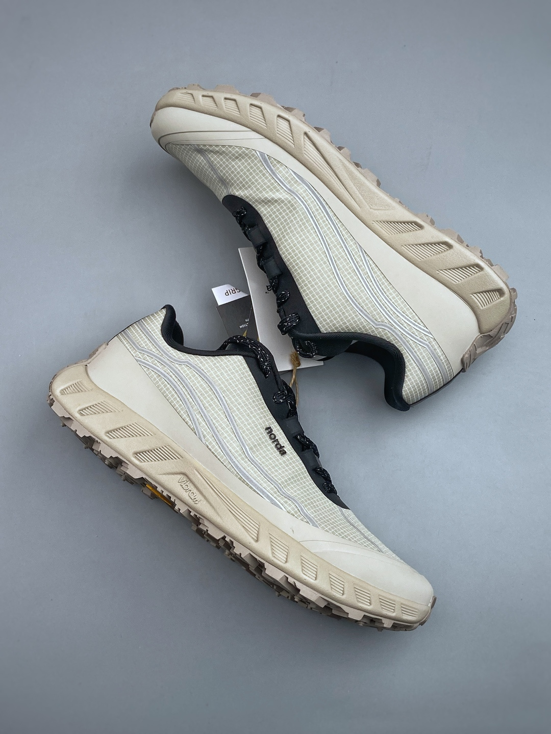 K NORDA 002 厚底系带耐磨 低帮 户外 越野登山功能鞋舒适鞋面 具有很好的延展性 时尚质感鞋面