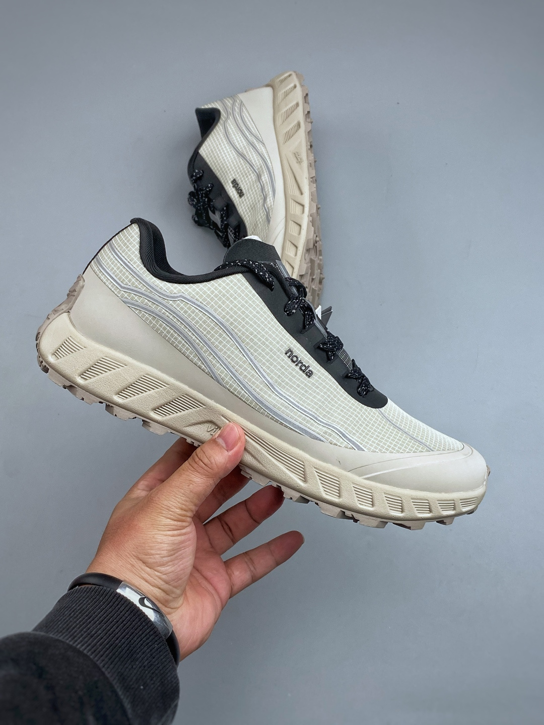 K NORDA 002 厚底系带耐磨 低帮 户外 越野登山功能鞋舒适鞋面 具有很好的延展性 时尚质感鞋面