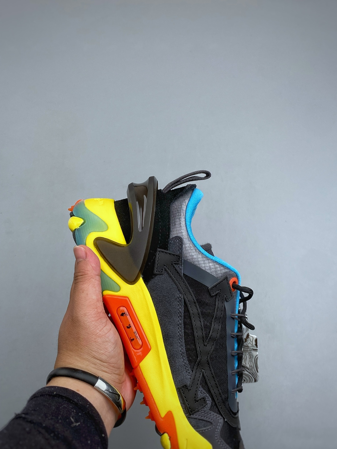 Off-White C/O VirGil Abloh 人气单品 OW最新款情侣款跑鞋百分百原盒正确版 原