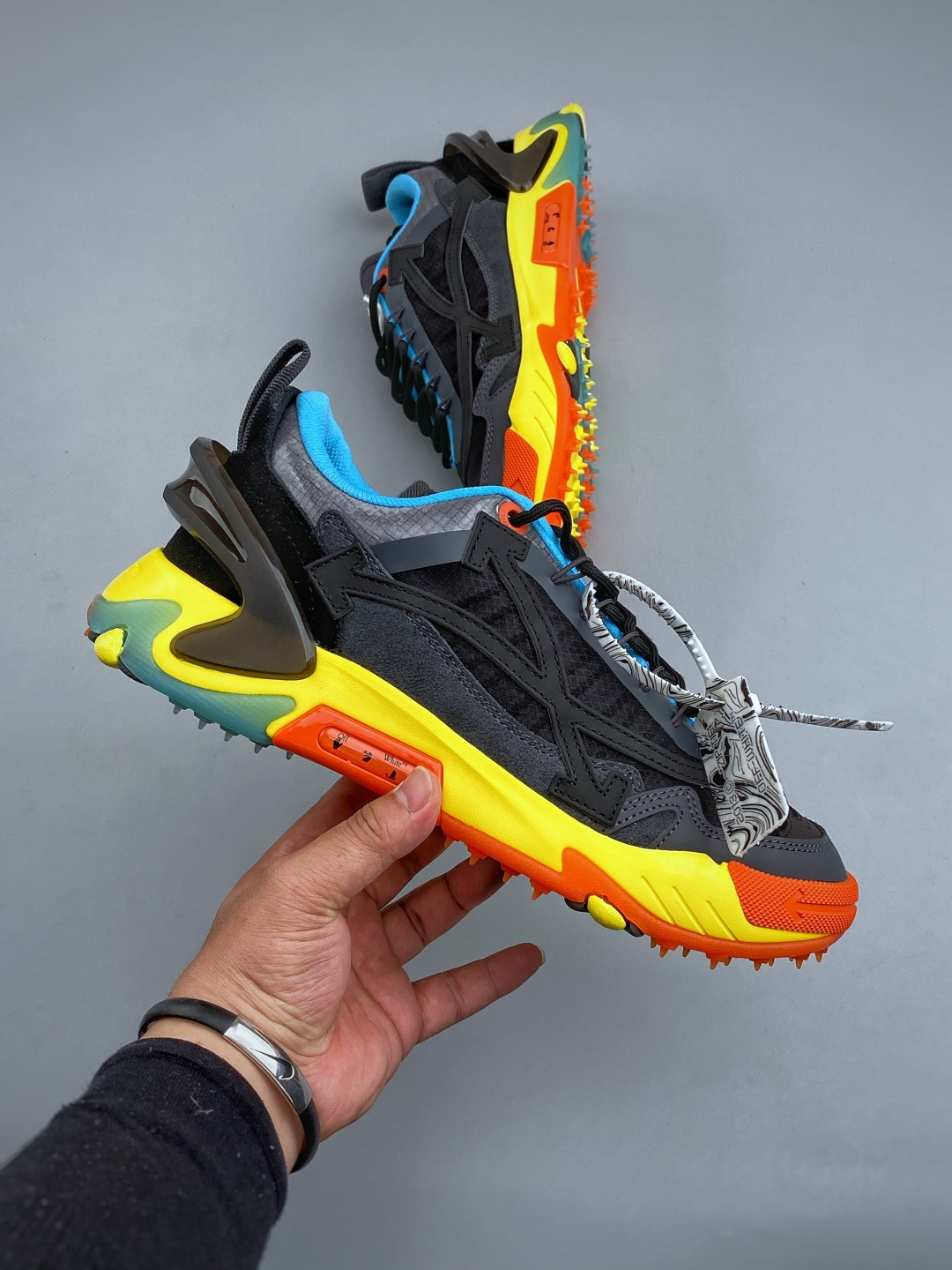 Off-White C/O VirGil Abloh 人气单品 OW最新款情侣款跑鞋百分百原盒正确版 原