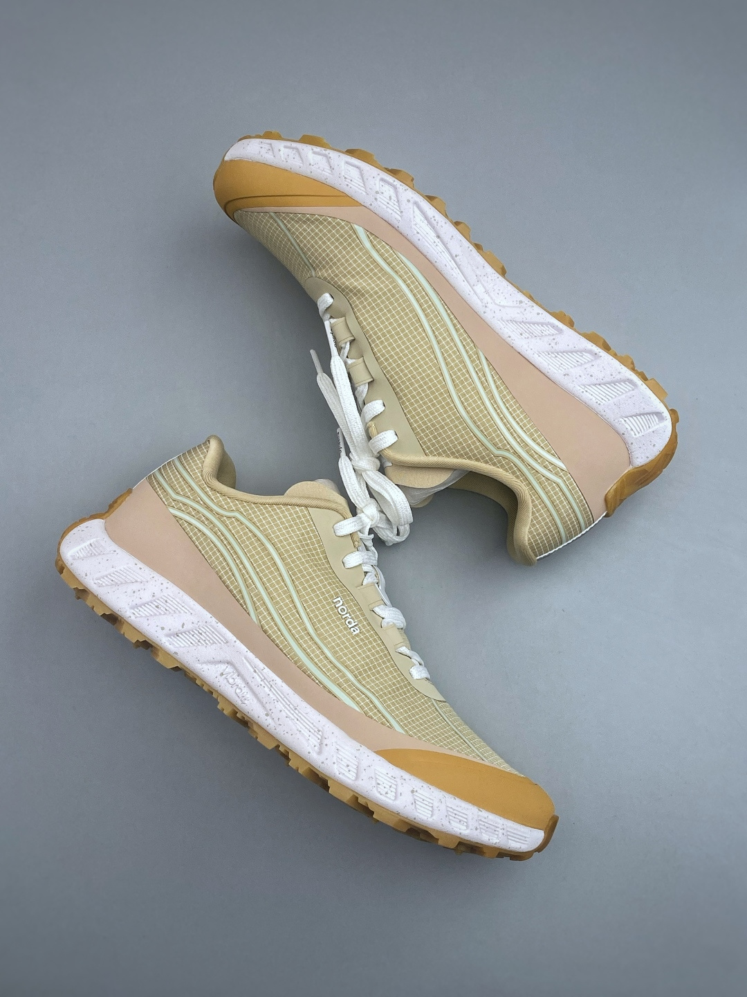 K NORDA 002 M 厚底系带耐磨 低帮 户外 越野登山功能鞋舒适鞋面 具有很好的延展性 时尚质感
