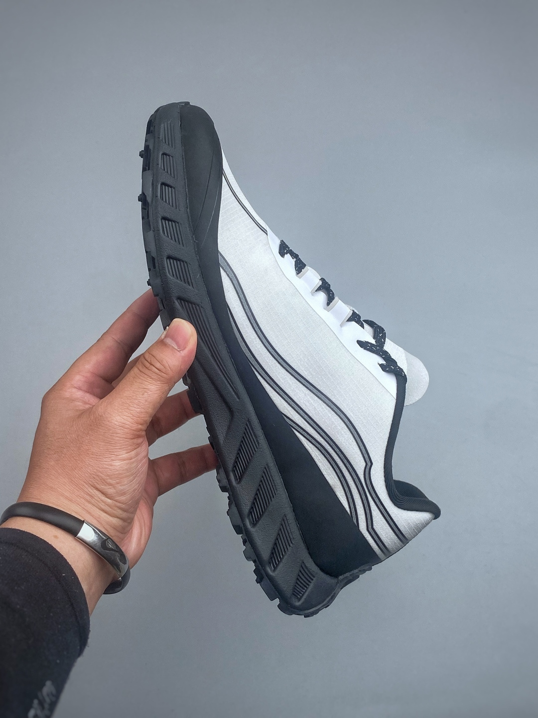 K NORDA 002 M 厚底系带耐磨 低帮 户外 越野登山功能鞋舒适鞋面 具有很好的延展性 时尚质感