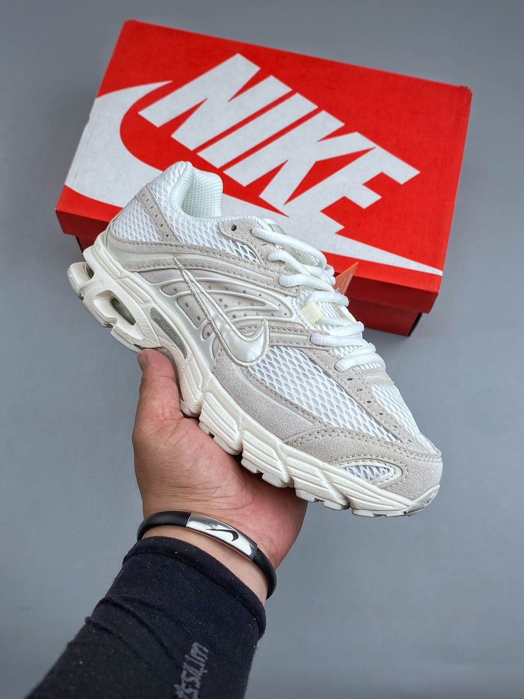 Nike Air Max Moto 2K