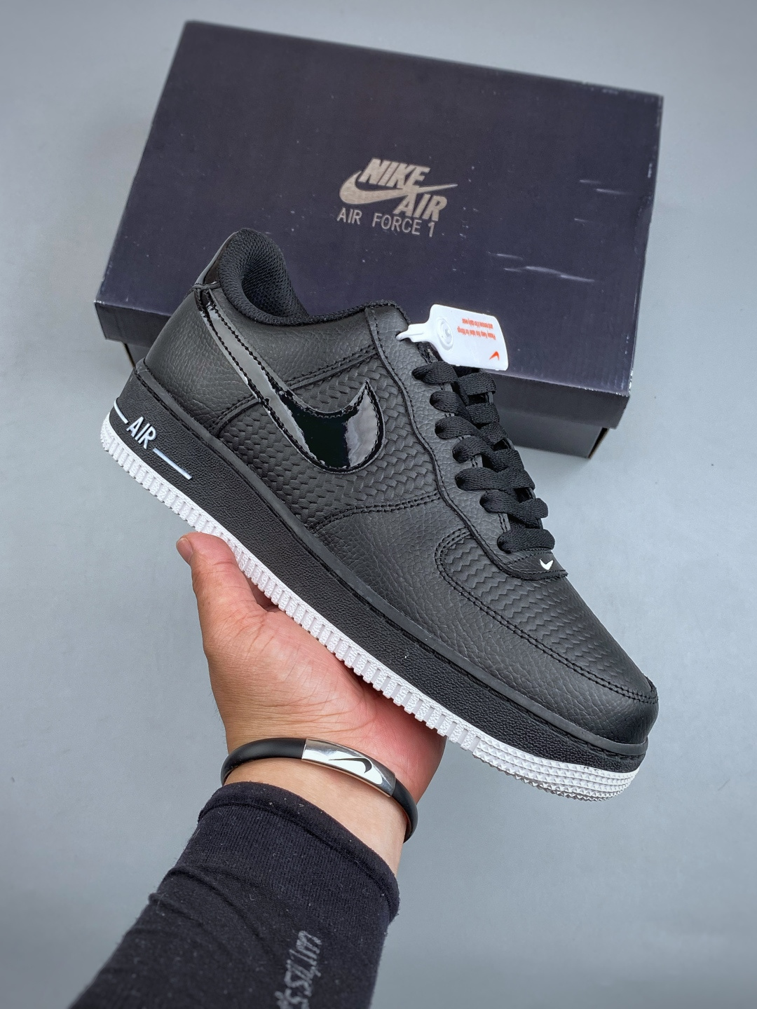 NIKE AIR FORCE 1'07