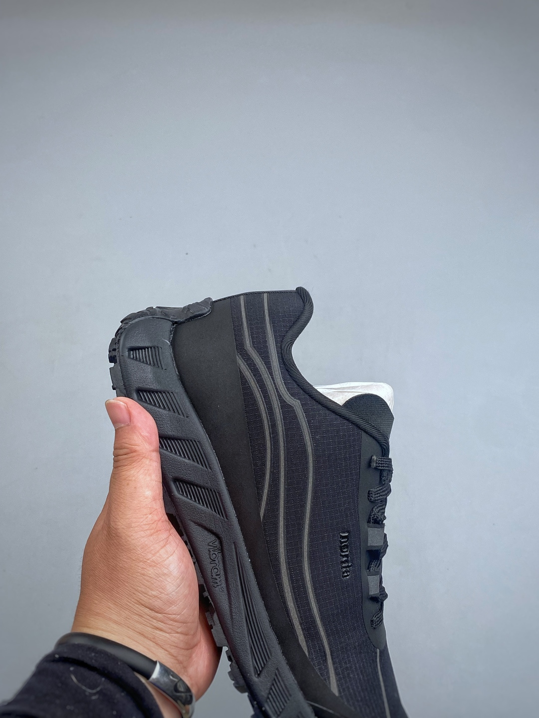 K NORDA 002 M 厚底系带耐磨 低帮 户外 越野登山功能鞋舒适鞋面 具有很好的延展性 时尚质感