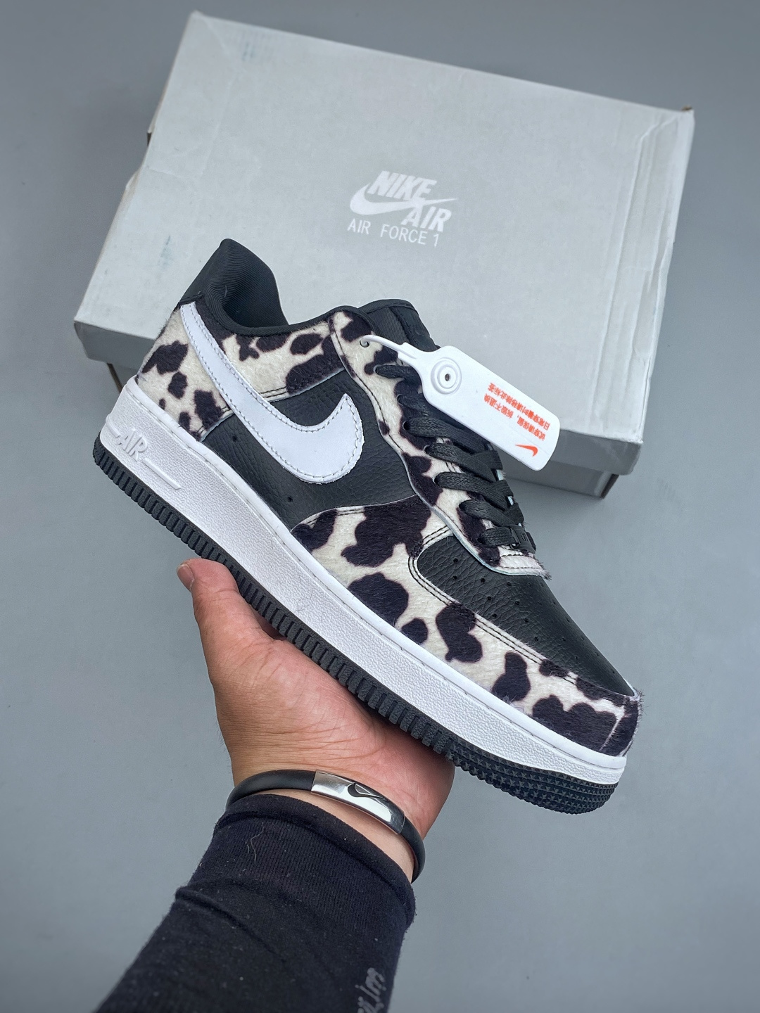 NIKE AIR FORCE 1'O7 LV8